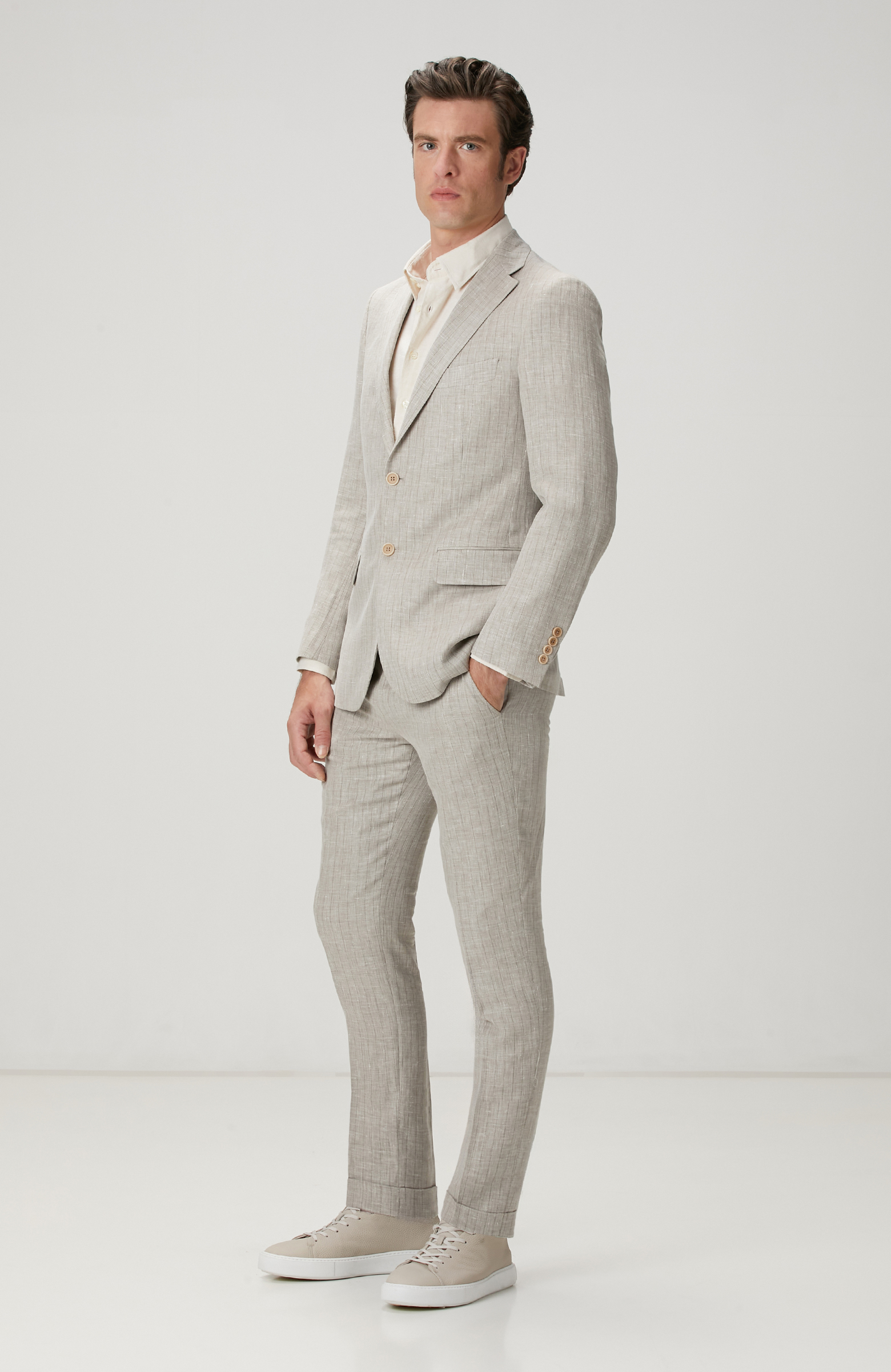 Limited Loro Piana Kumaşından Üretilen Bej Keten İpek Karışımlı Takım Elbise