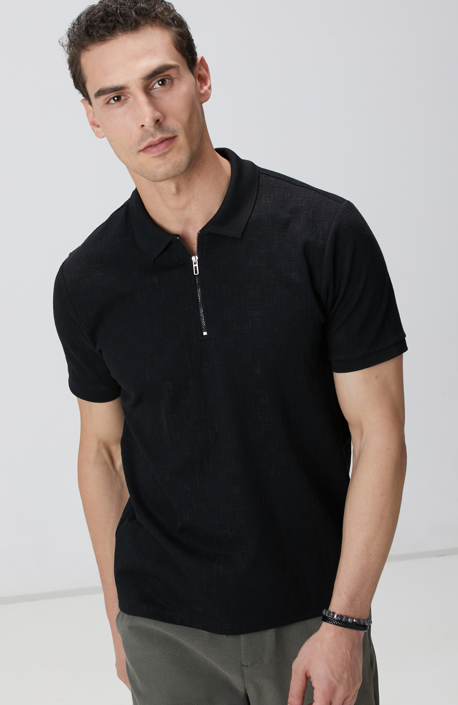 Siyah T-shirt