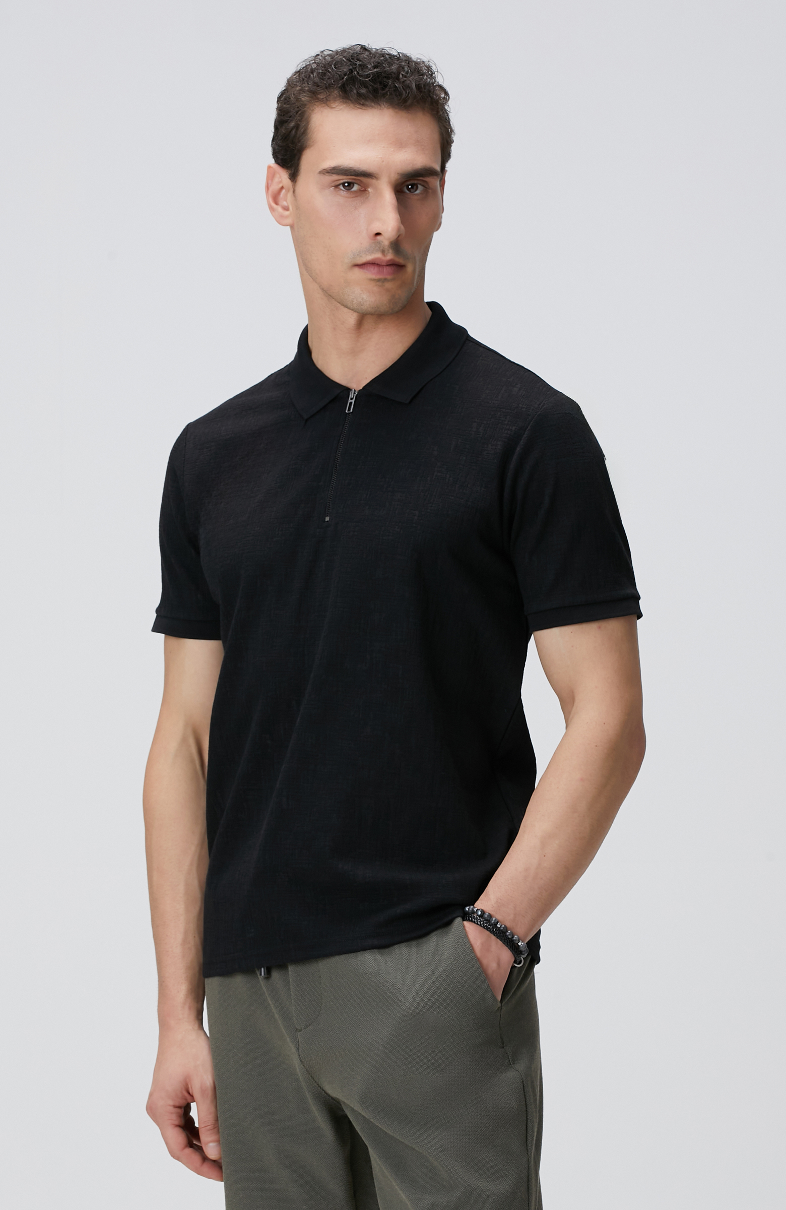 Siyah T-shirt
