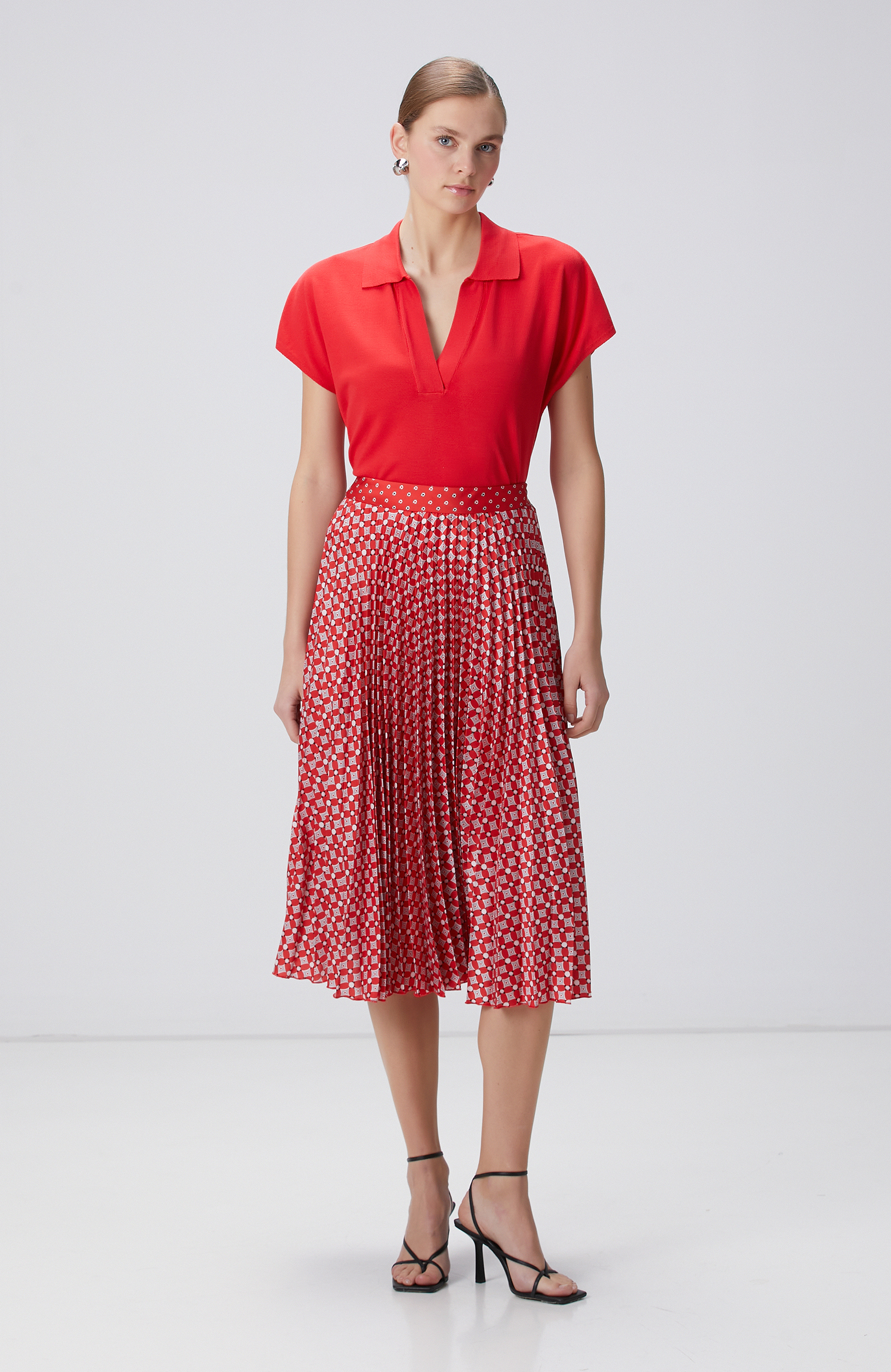 Kırmızı Desenli Midi Etek