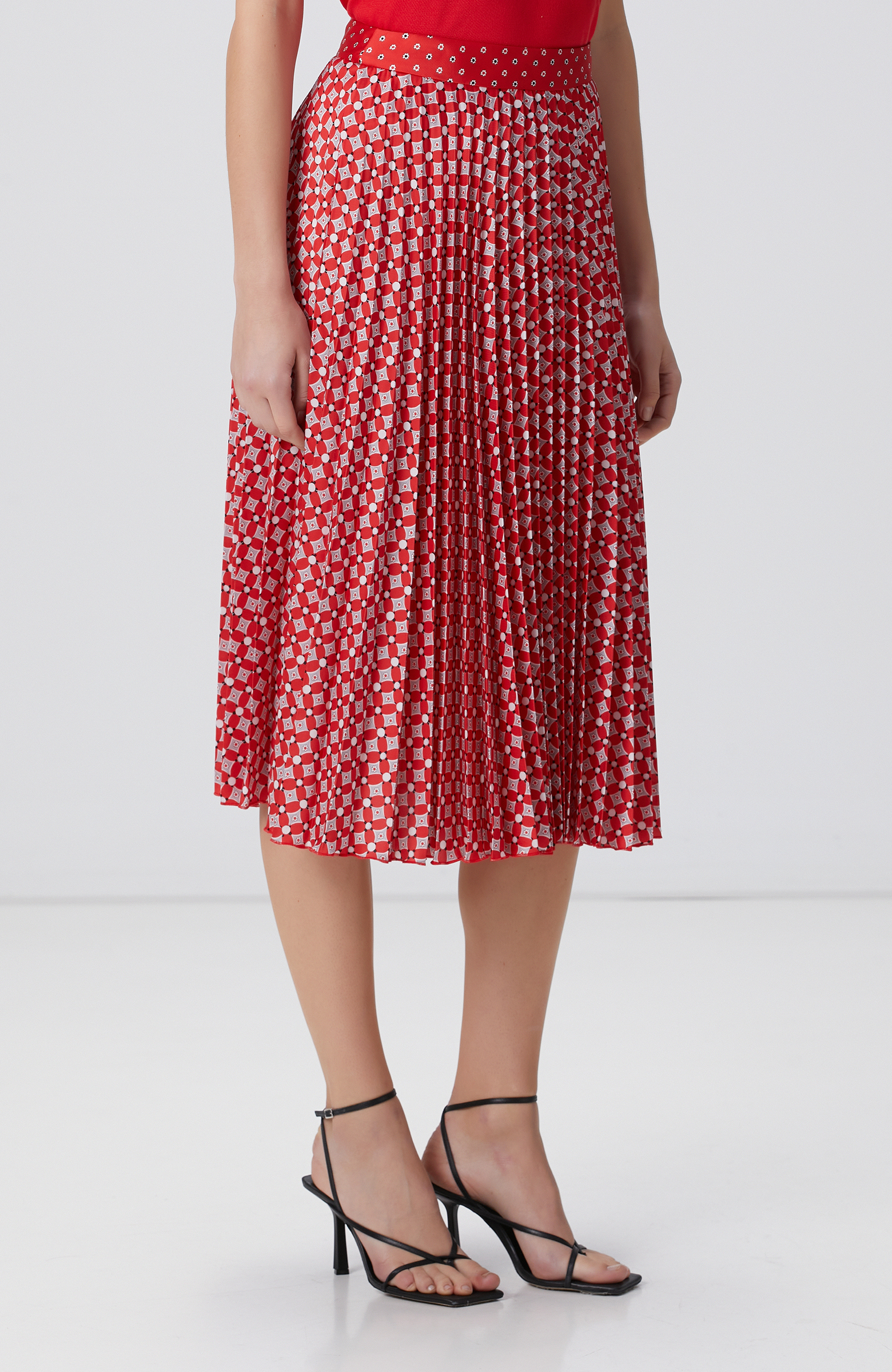 Kırmızı Desenli Midi Etek