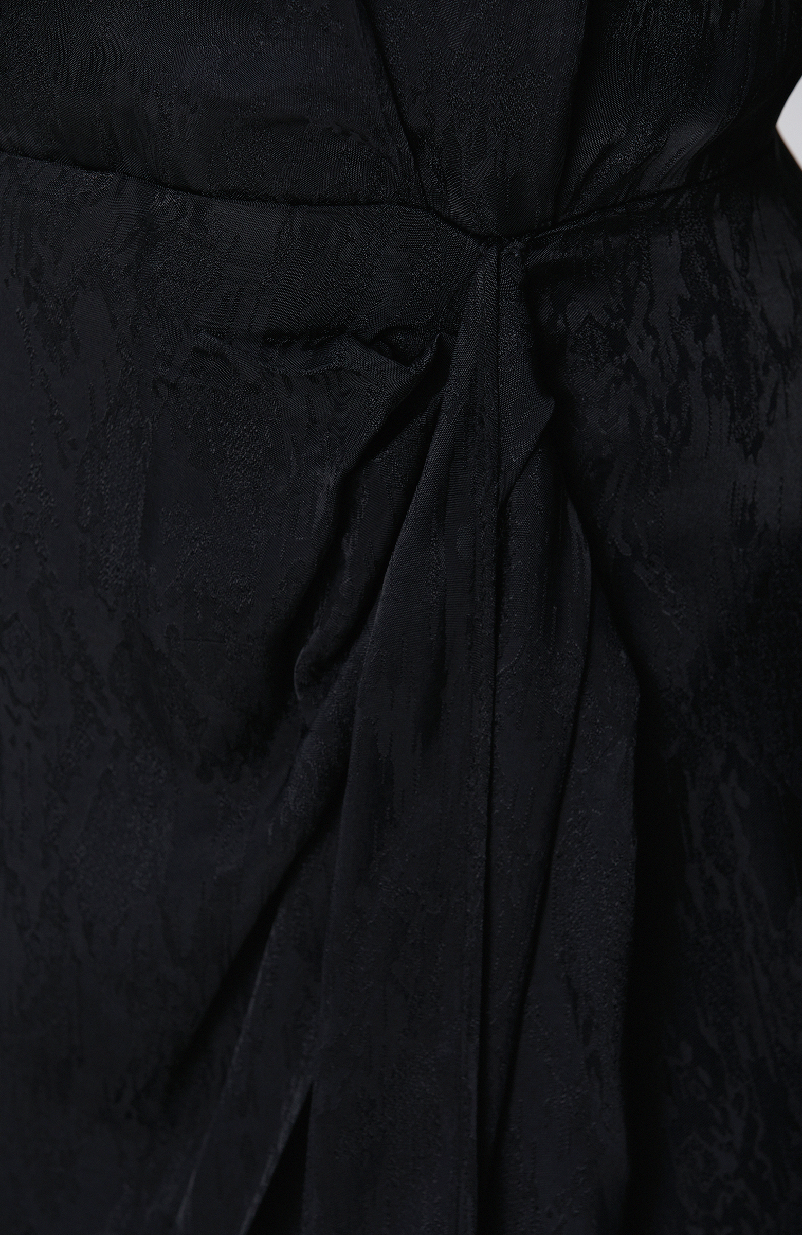 Siyah Jakar Desenli Mini Elbise