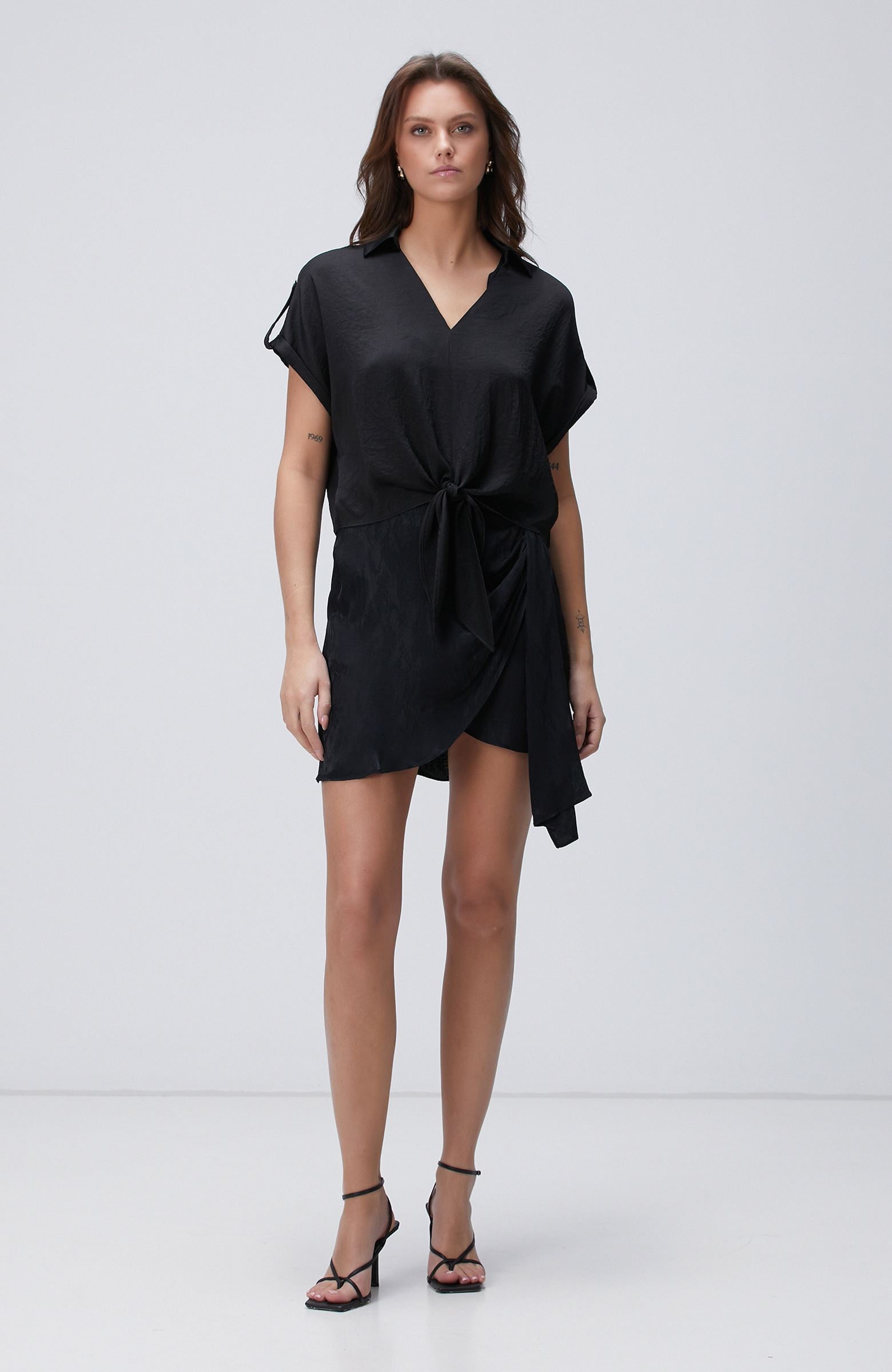 Siyah Jakarlı Mini Etek