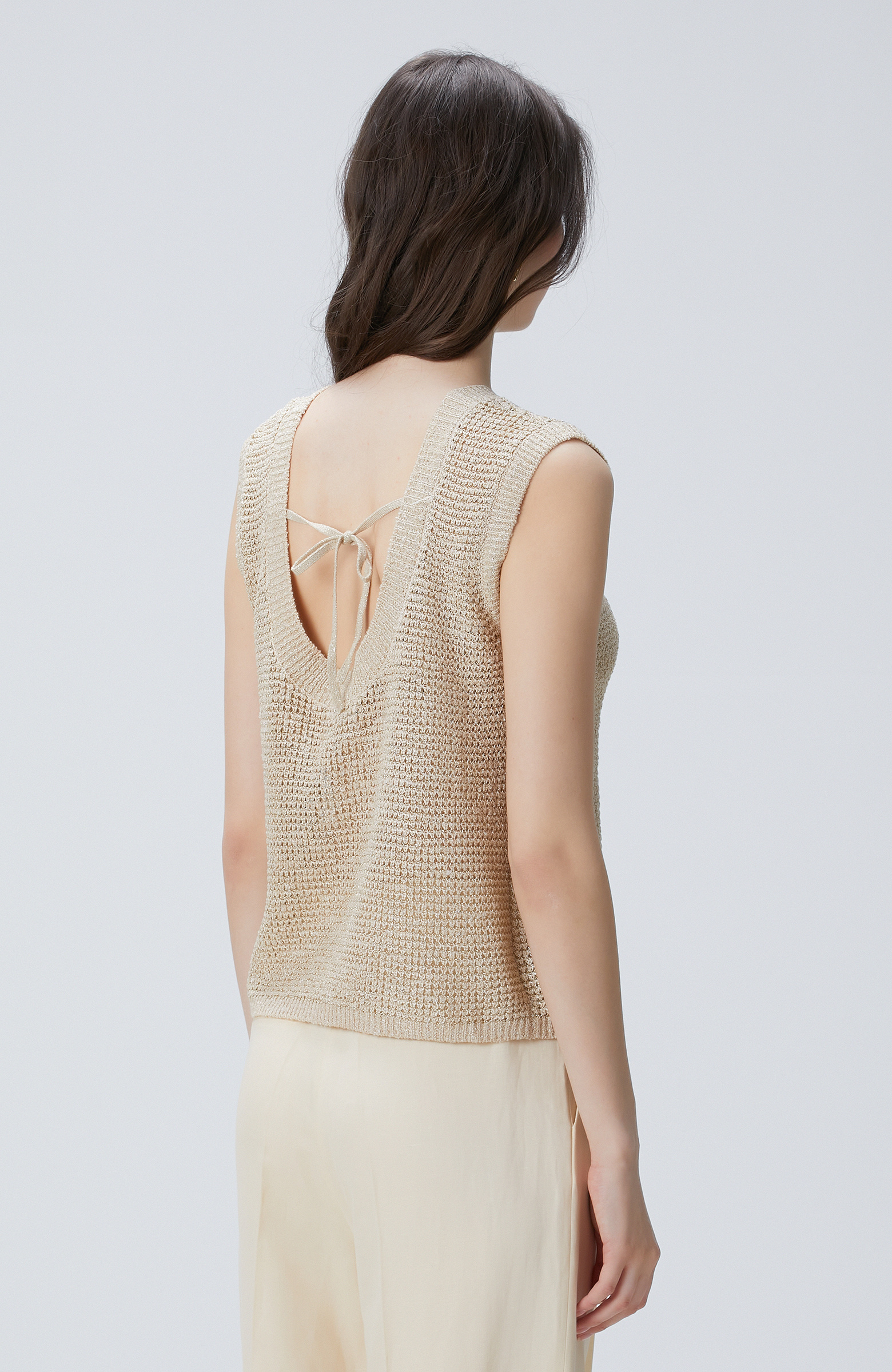 Bej Sırt Dekolteli Triko kazak