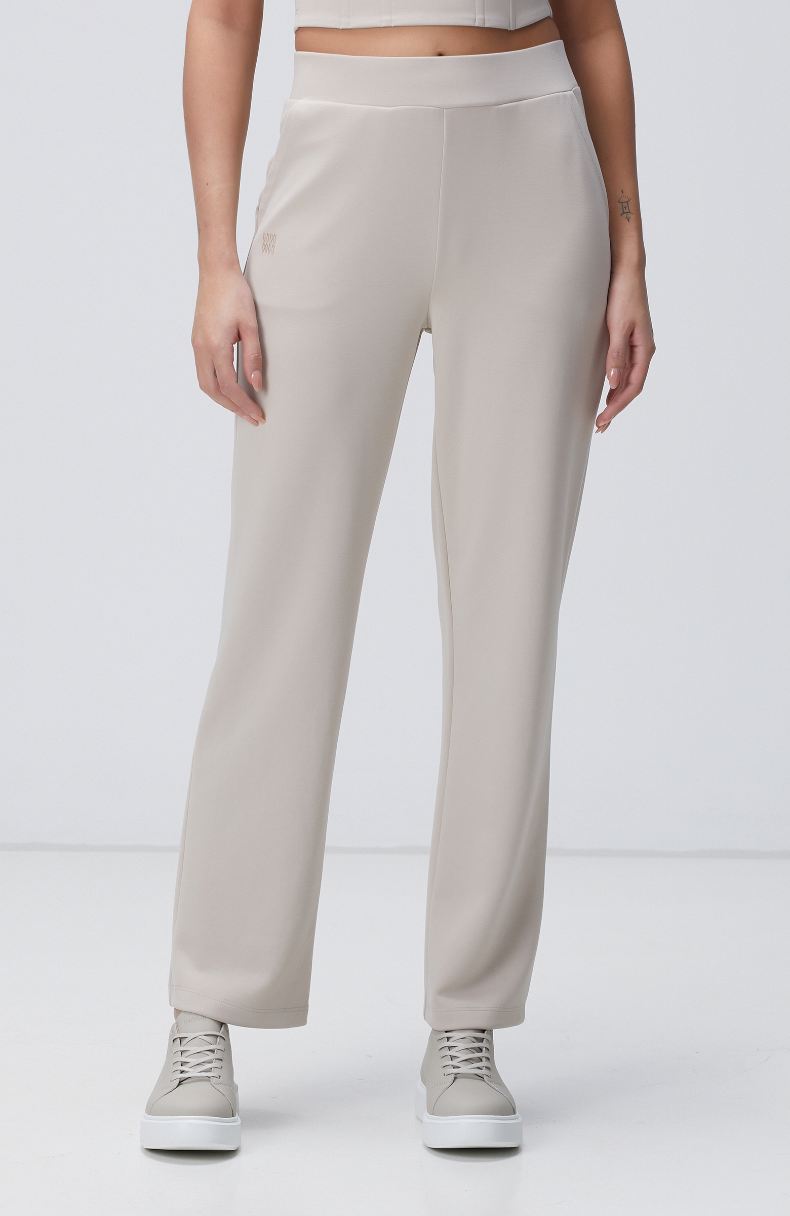 Kırık Beyaz Eşofman