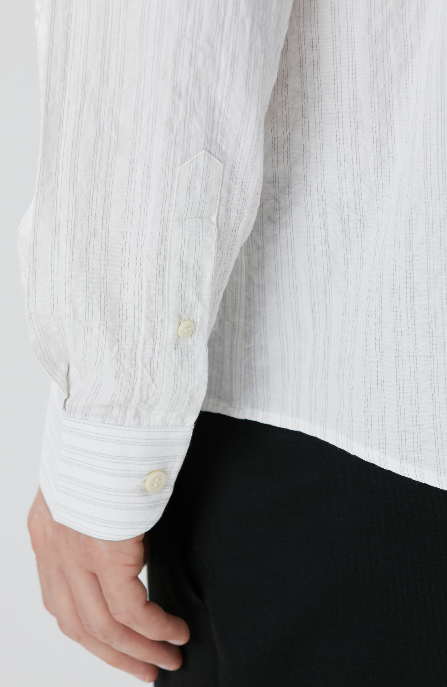 Kırık Beyaz Çizgili Gömlek