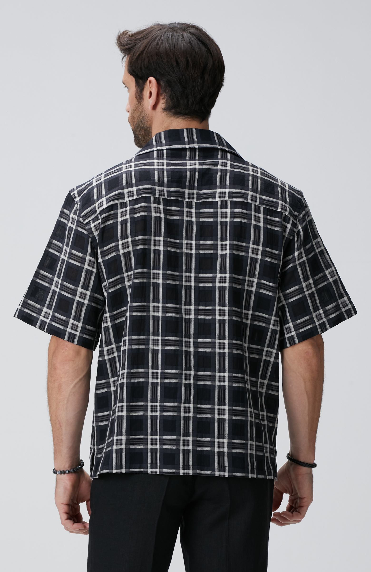 Siyah Yün Karışımlı Gömlek