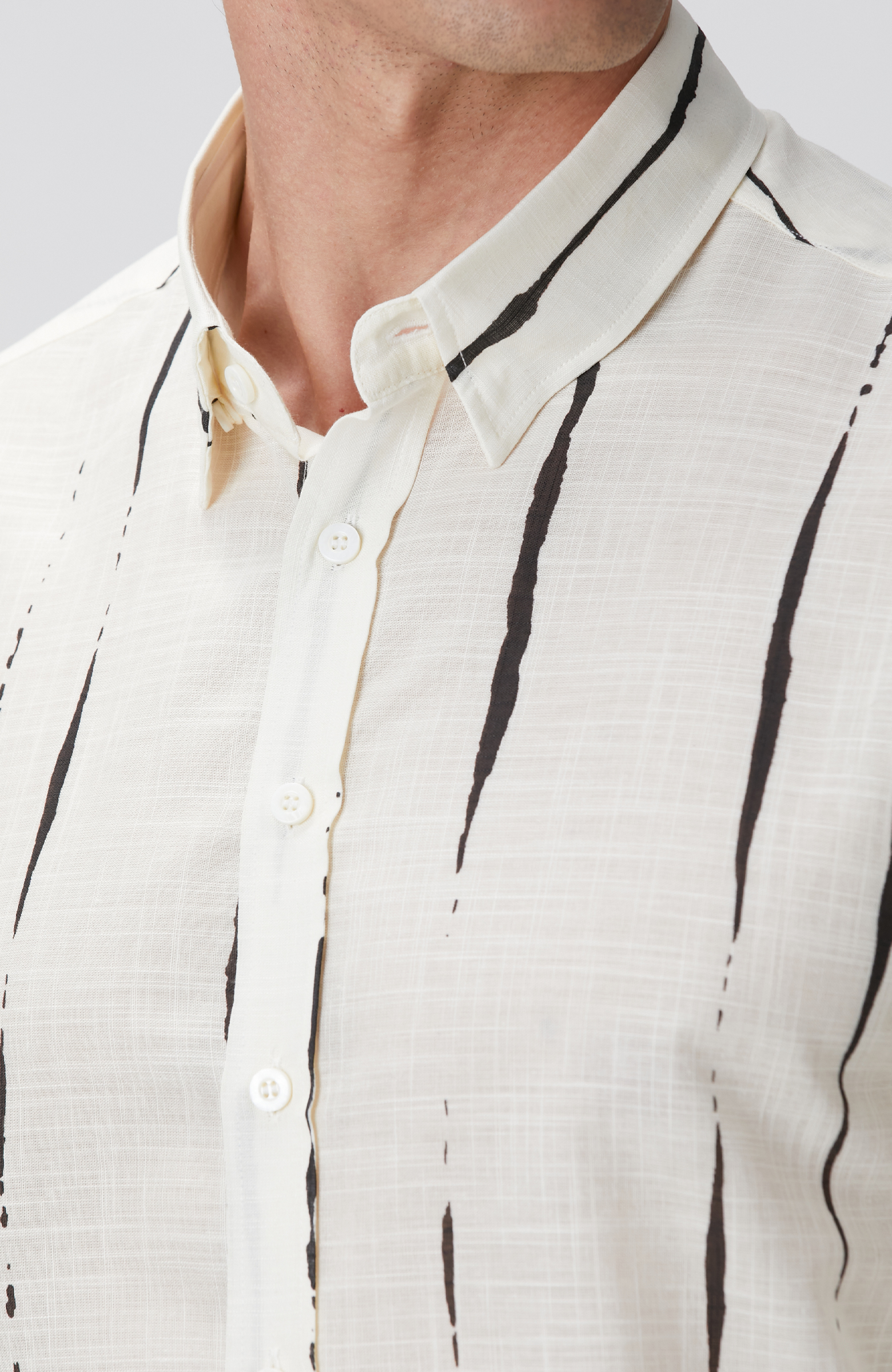 Kırık Beyaz Baskılı Gömlek