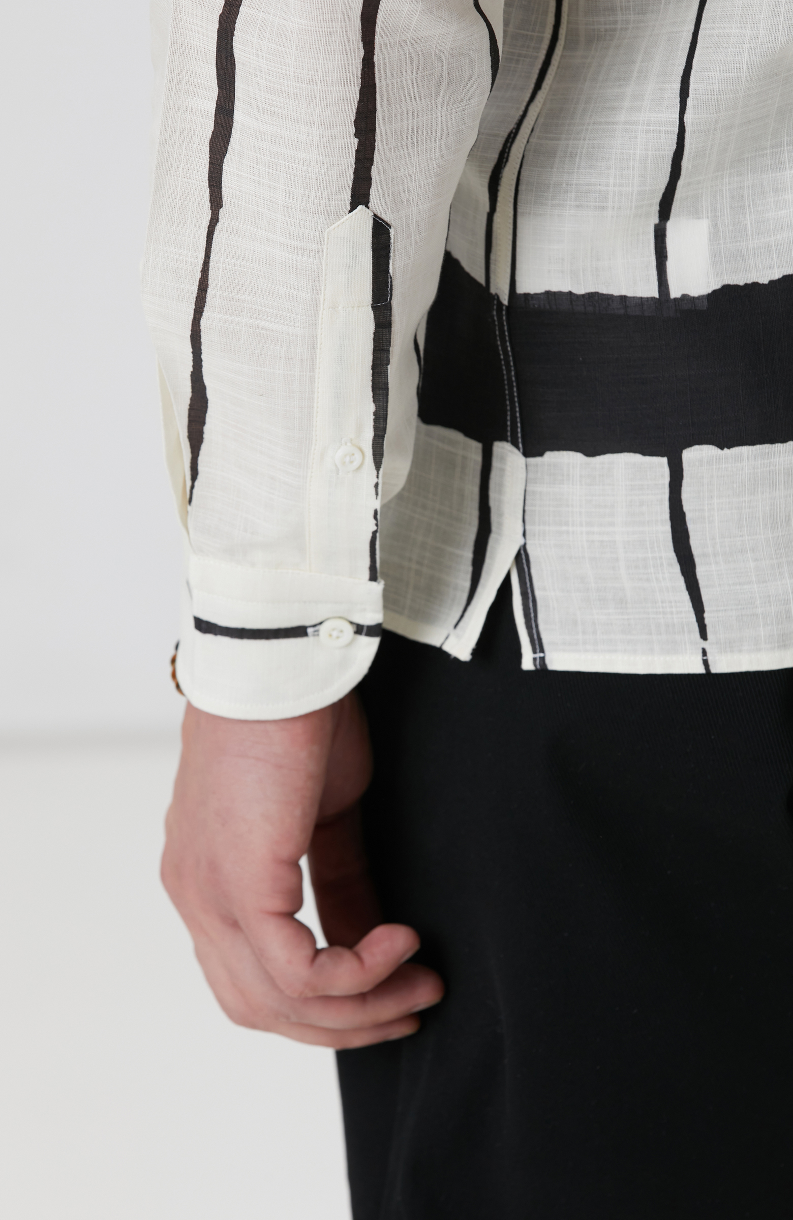 Kırık Beyaz Baskılı Gömlek