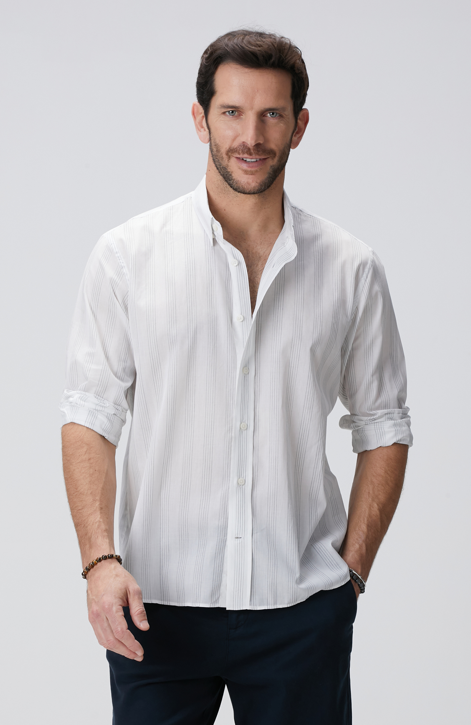 Beyaz Lacivert Çizgili Gömlek