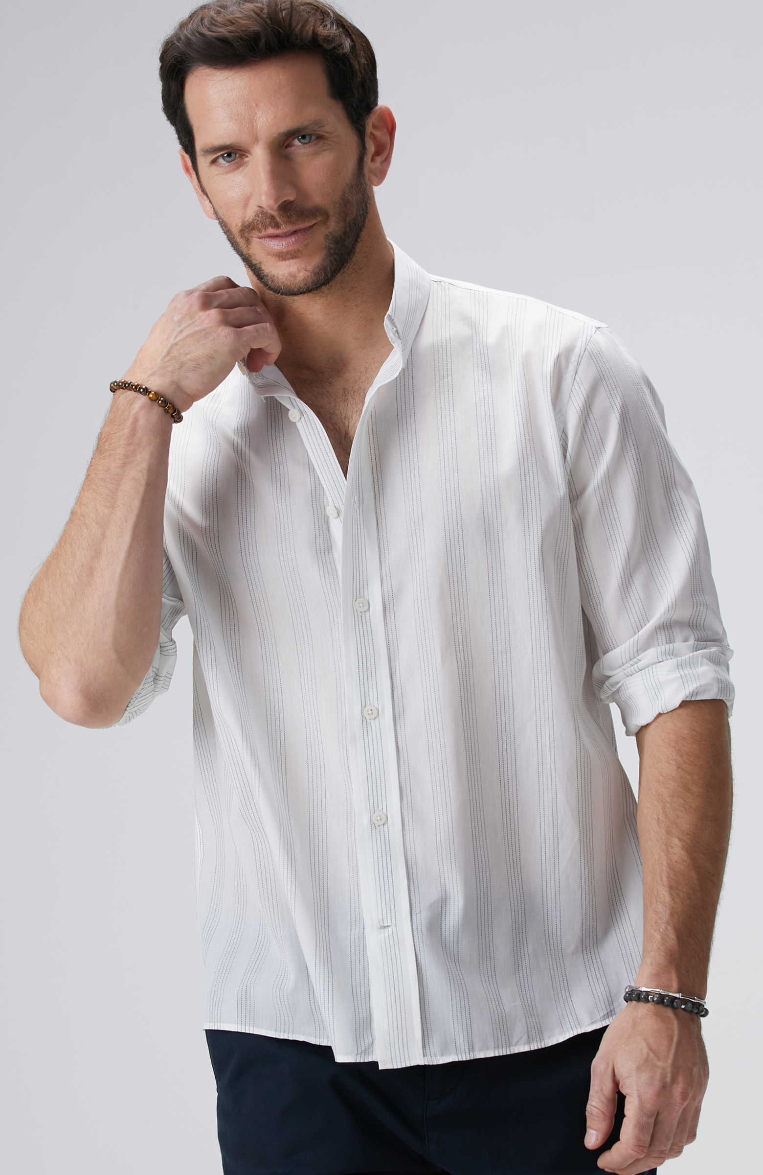 Beyaz Lacivert Çizgili Gömlek