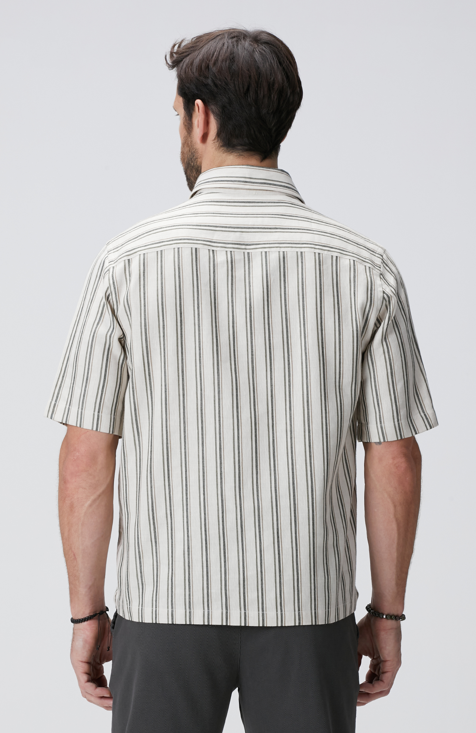 Kırık Beyaz Çizgili Keten Karışımlı Gömlek