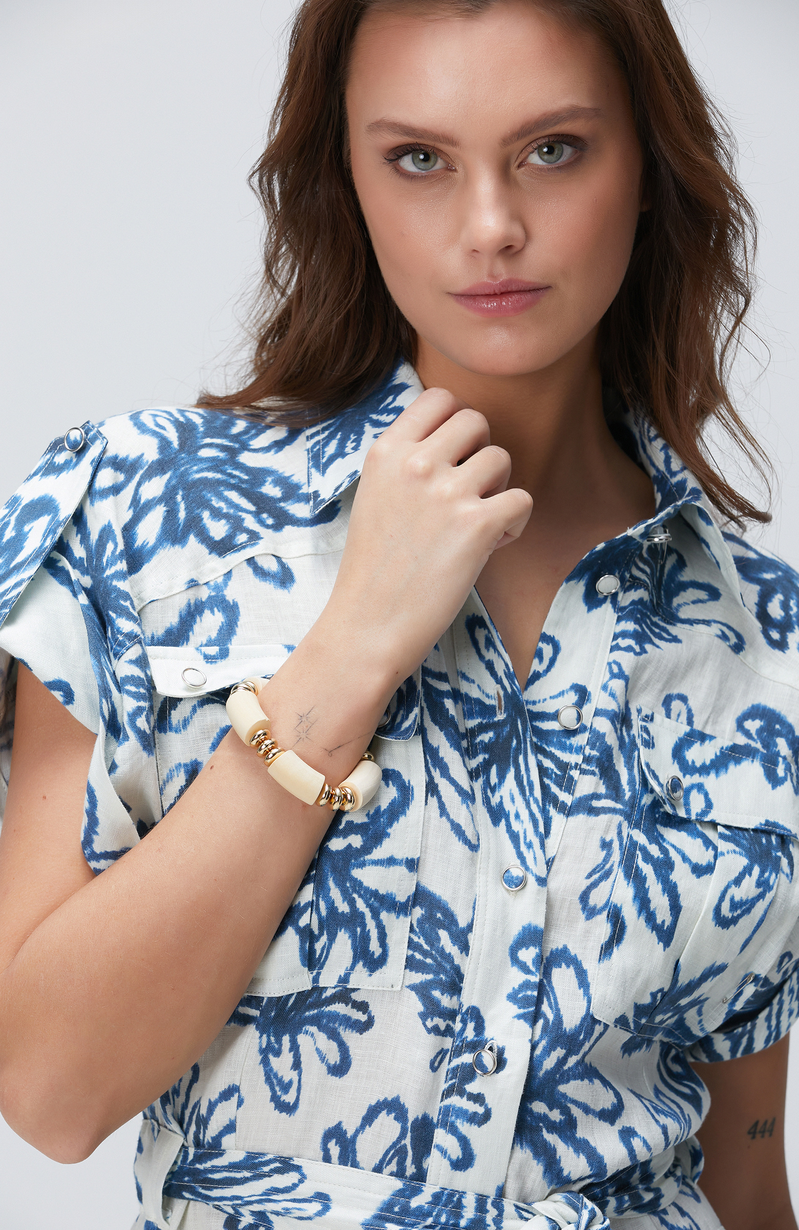 Bej Kadın Ahşap Bileklik