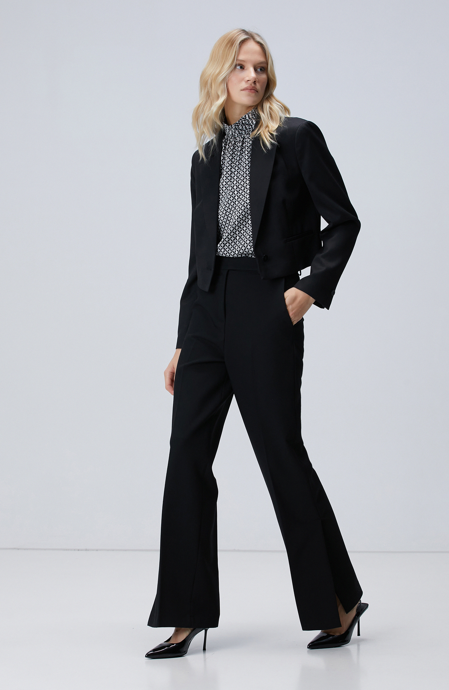 Siyah Beyaz Desenli Bluz