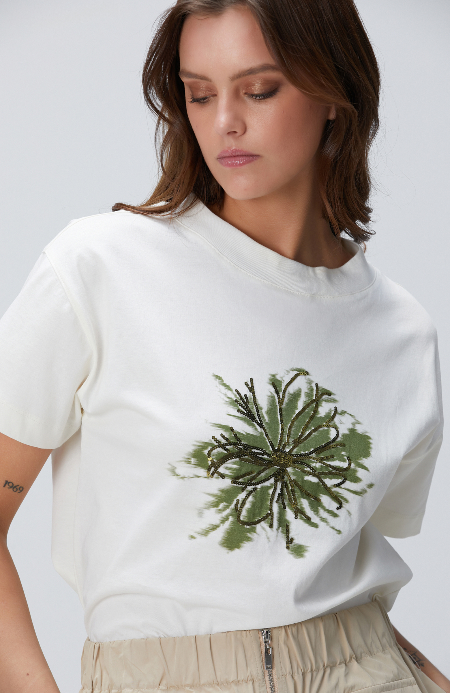 N-Tech Kırık Beyaz T-shirt