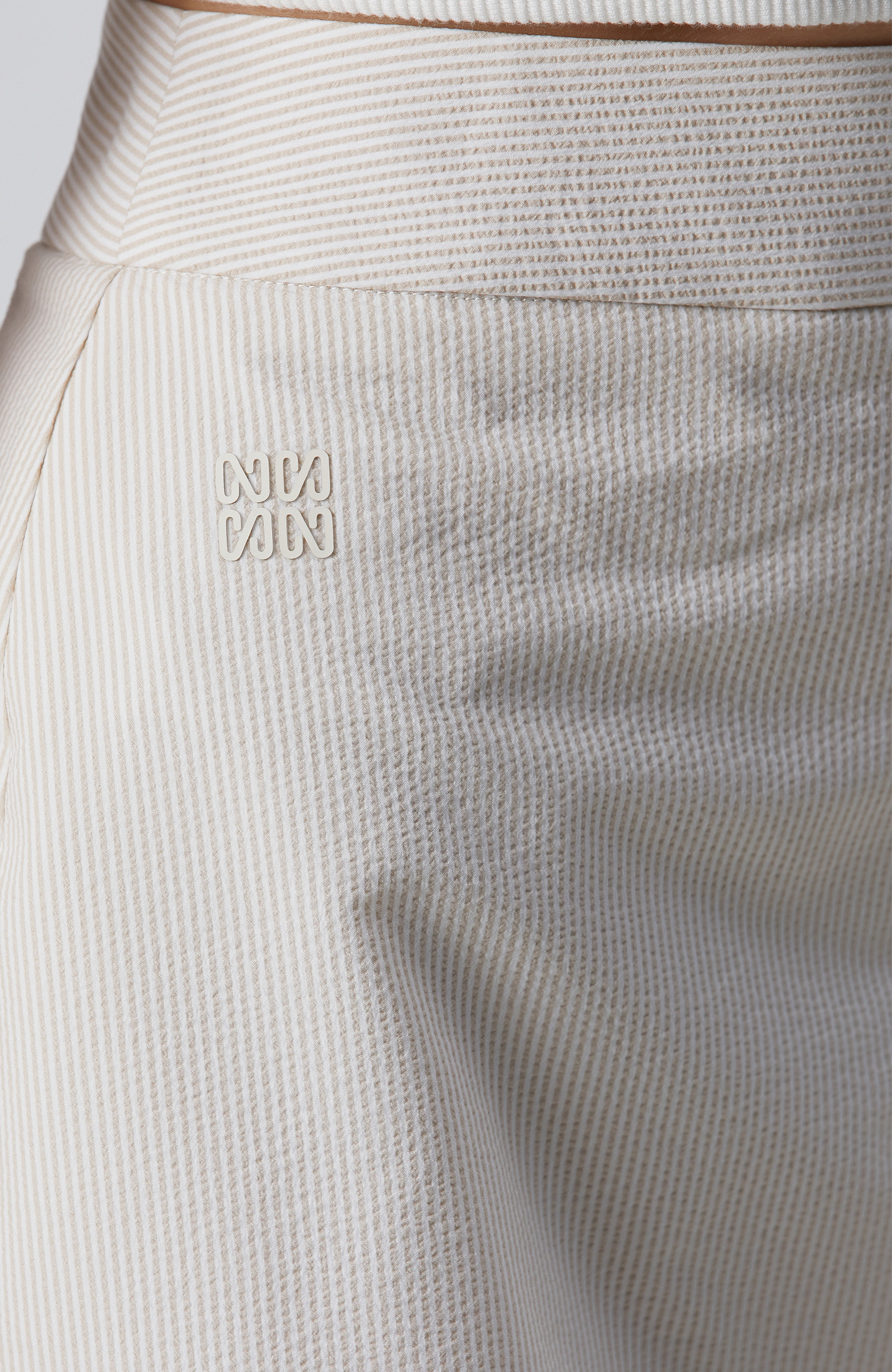 N-Tech Kırık Beyaz Gofreli Bej Mini Etek