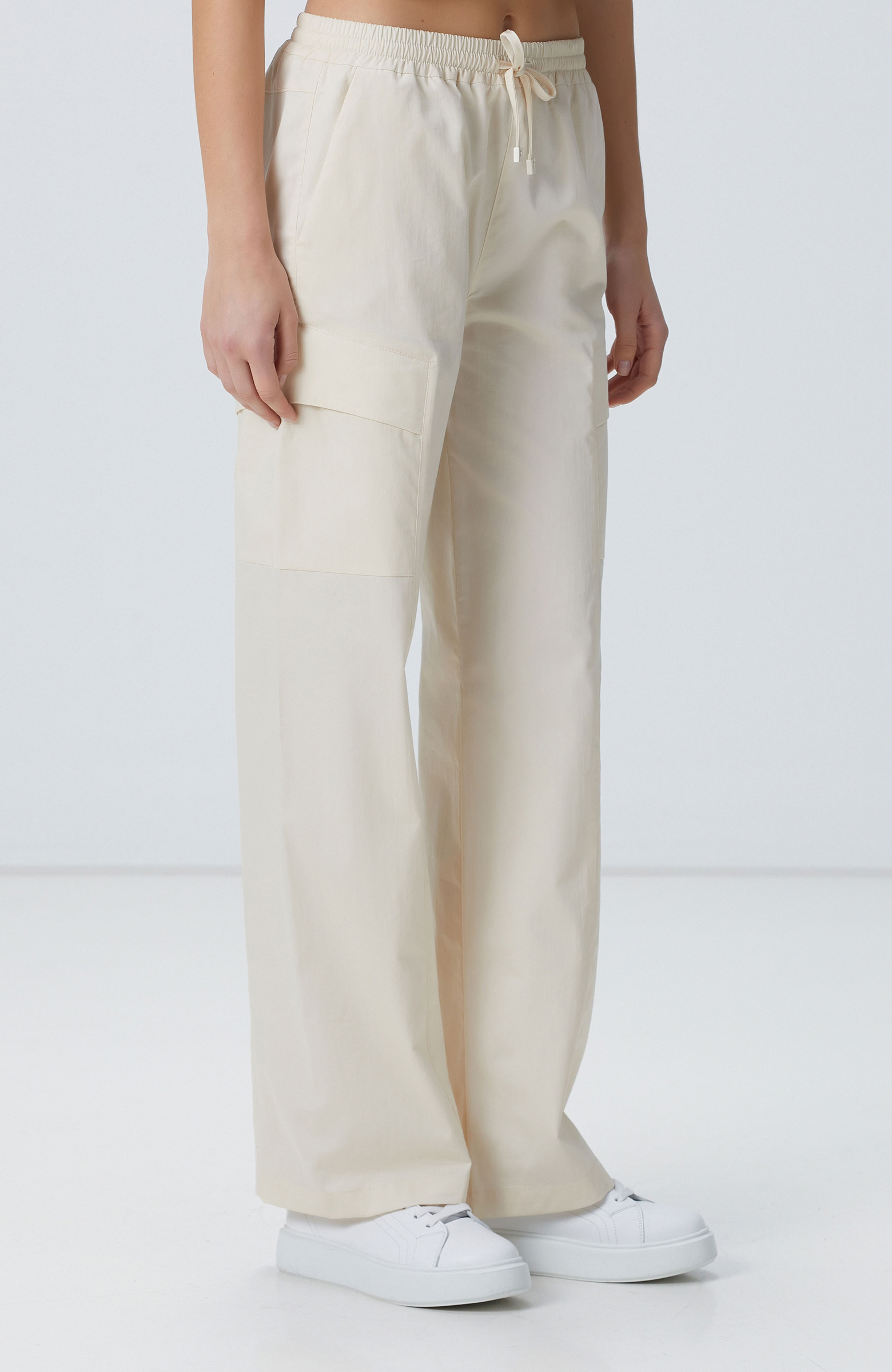 N-Tech Kırık Beyaz Pantolon