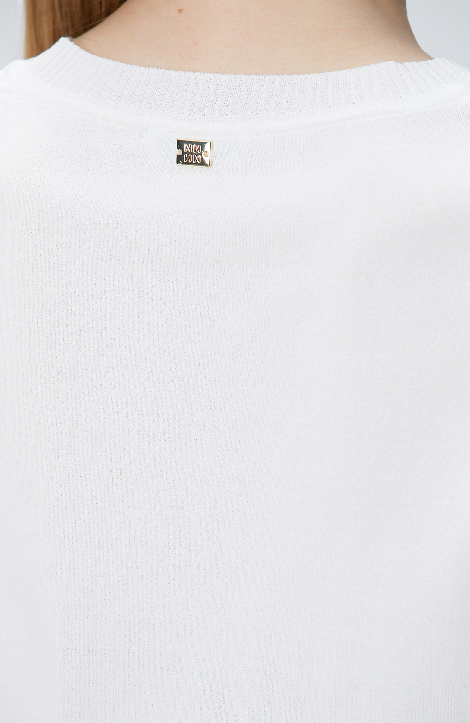 Kırık Beyaz Çizgi Jakarlı Kazak