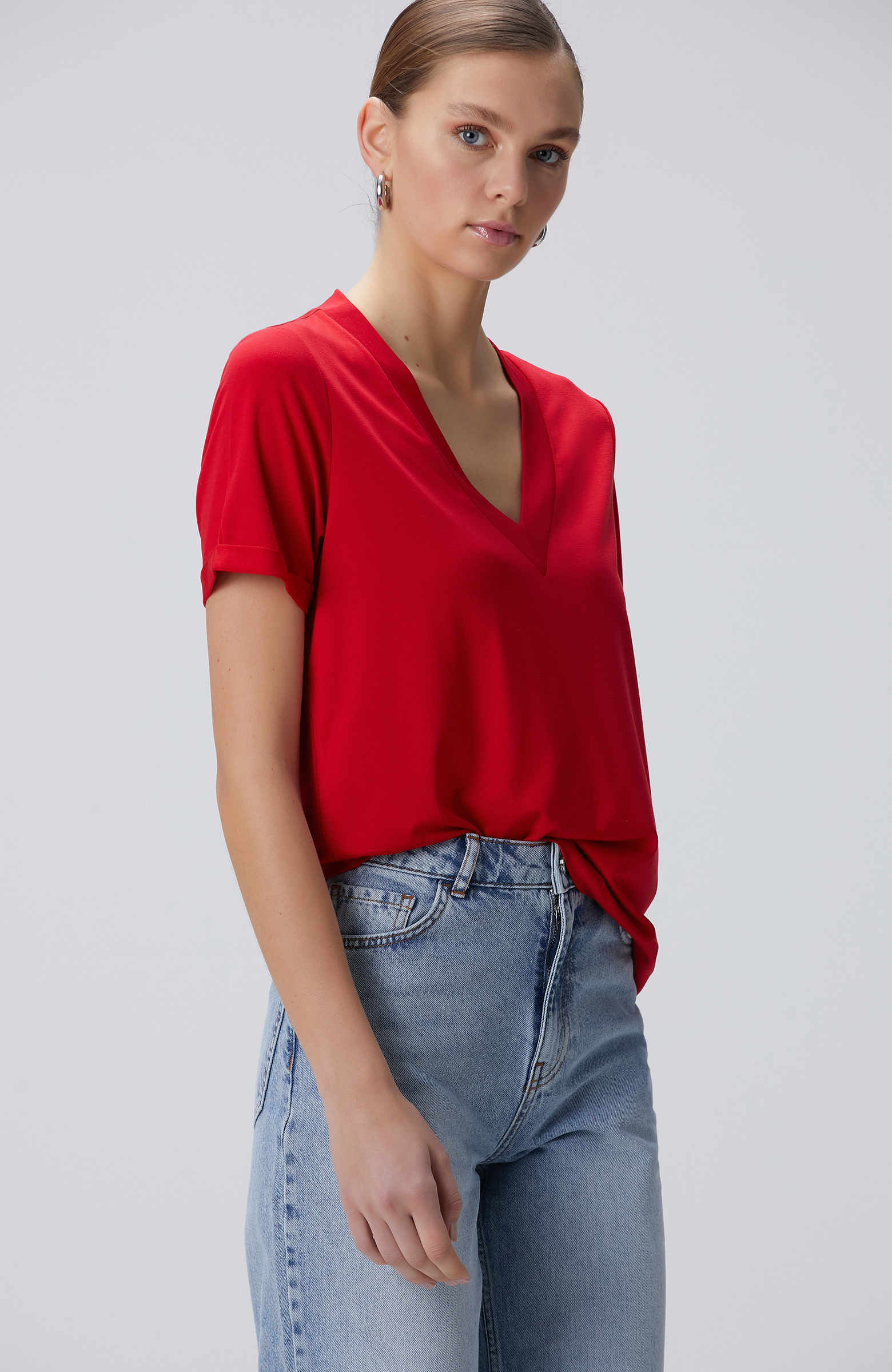 Kırmızı Tshirt