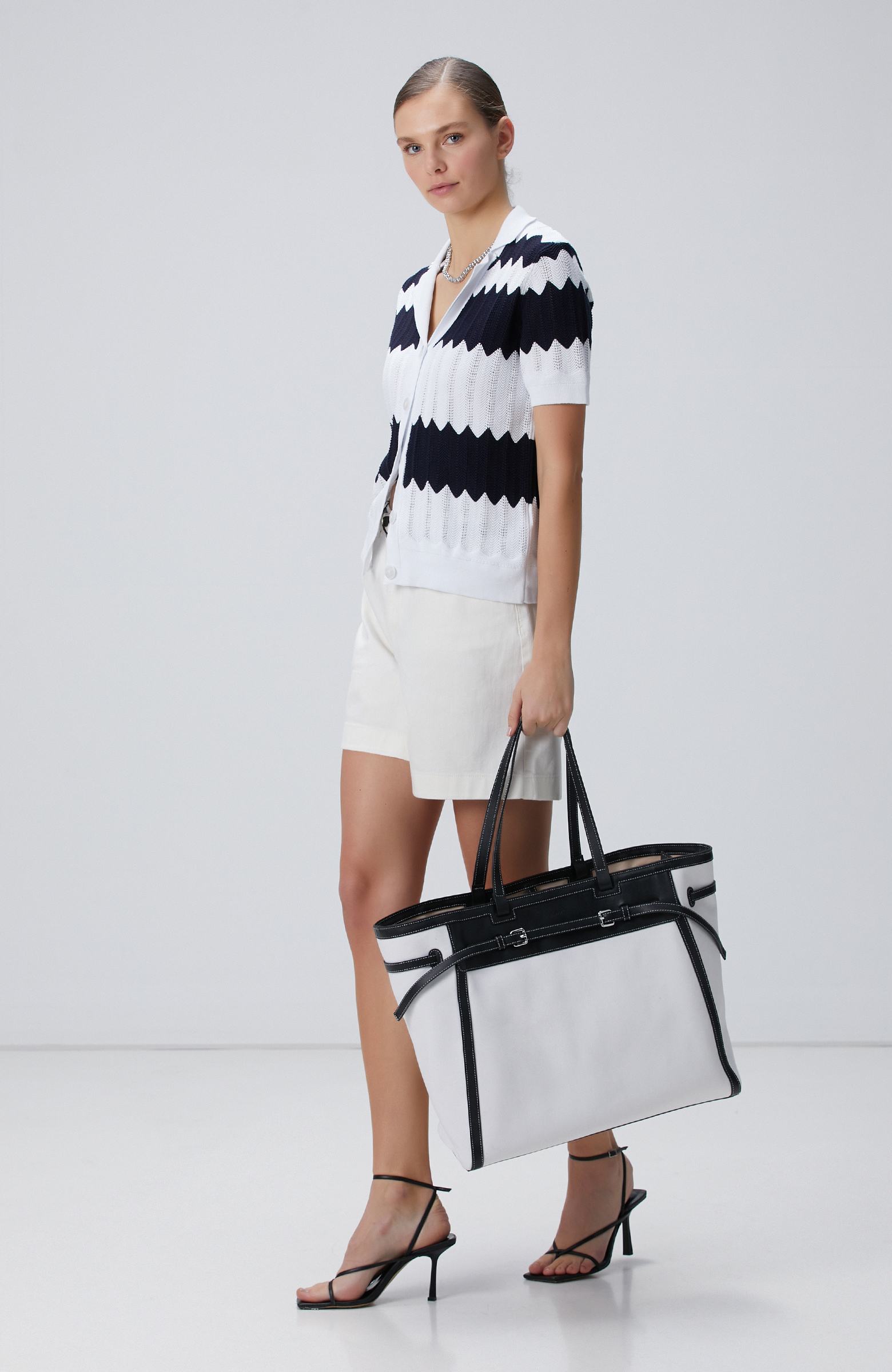 Lacivert-Beyaz Hırka