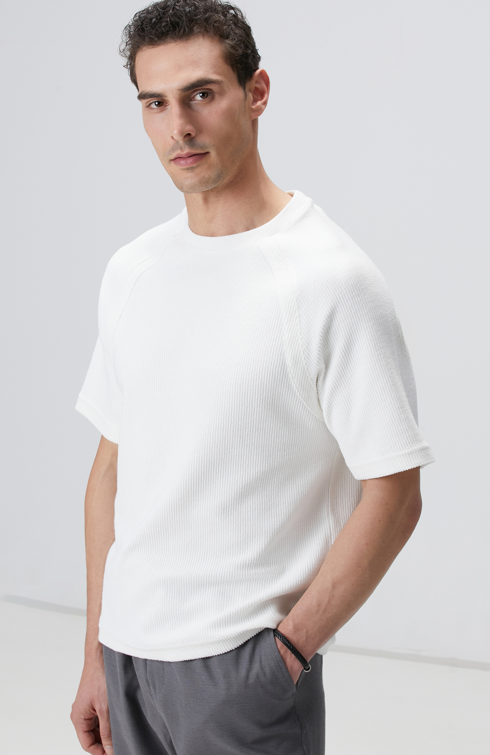 Kırık Beyaz T-shirt