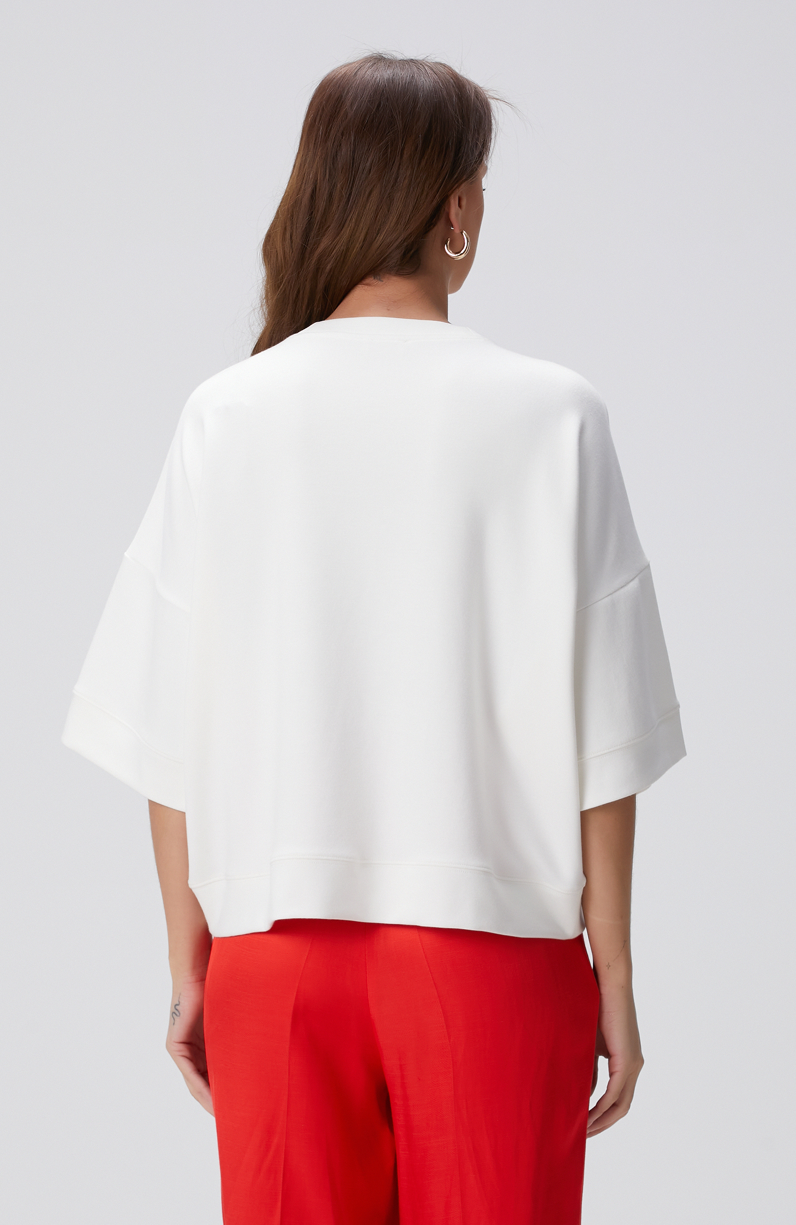 Kırık Beyaz Sweatshirt