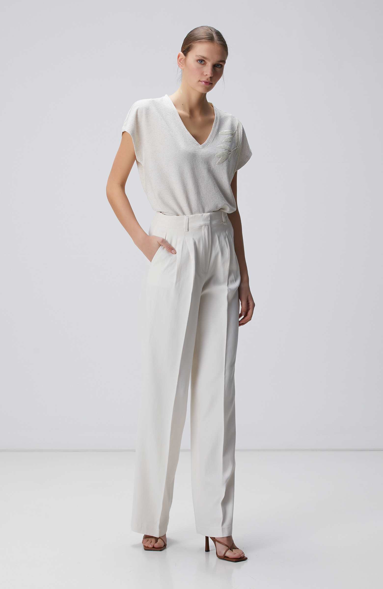 Bej Keten Karışımlı T-shirt