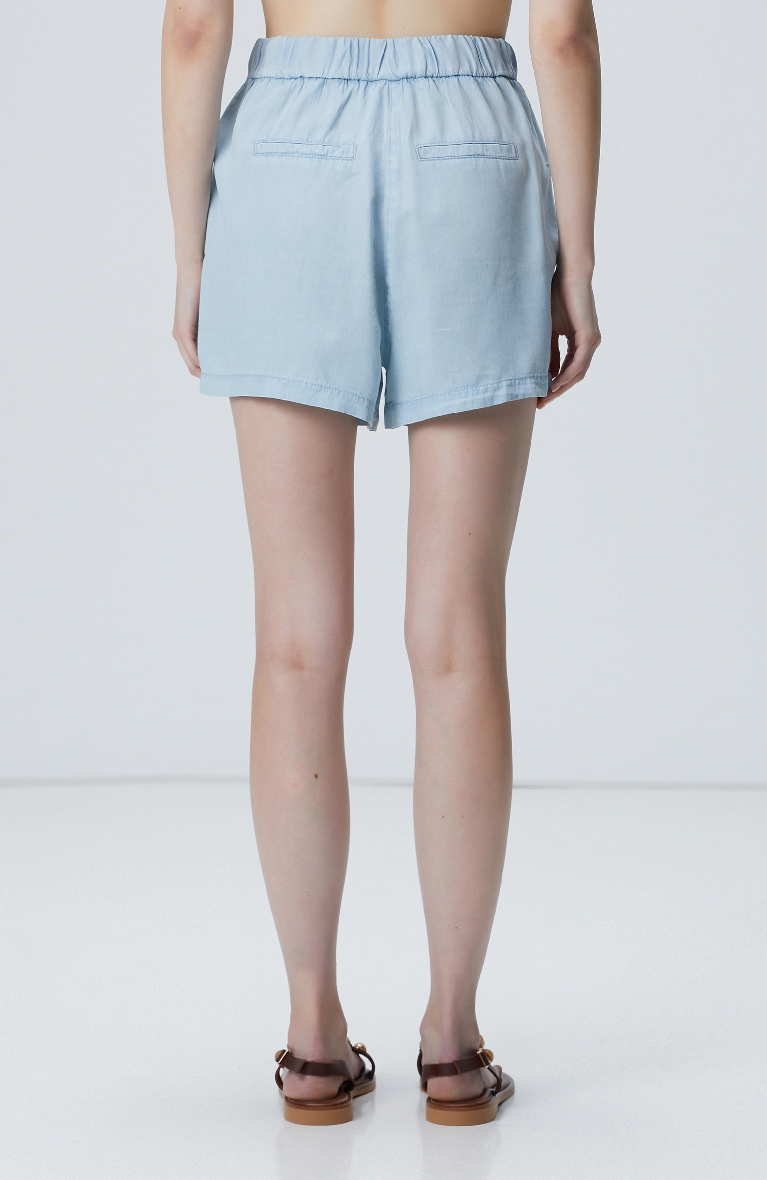 Açık Mavi Mini Denim Şort