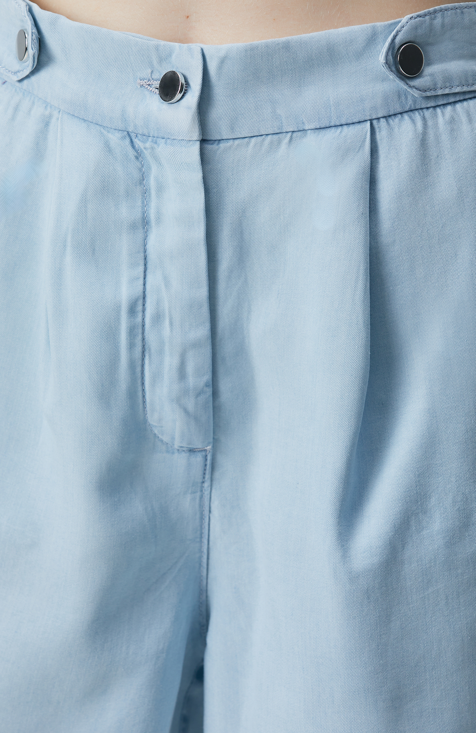 Açık Mavi Mini Denim Şort