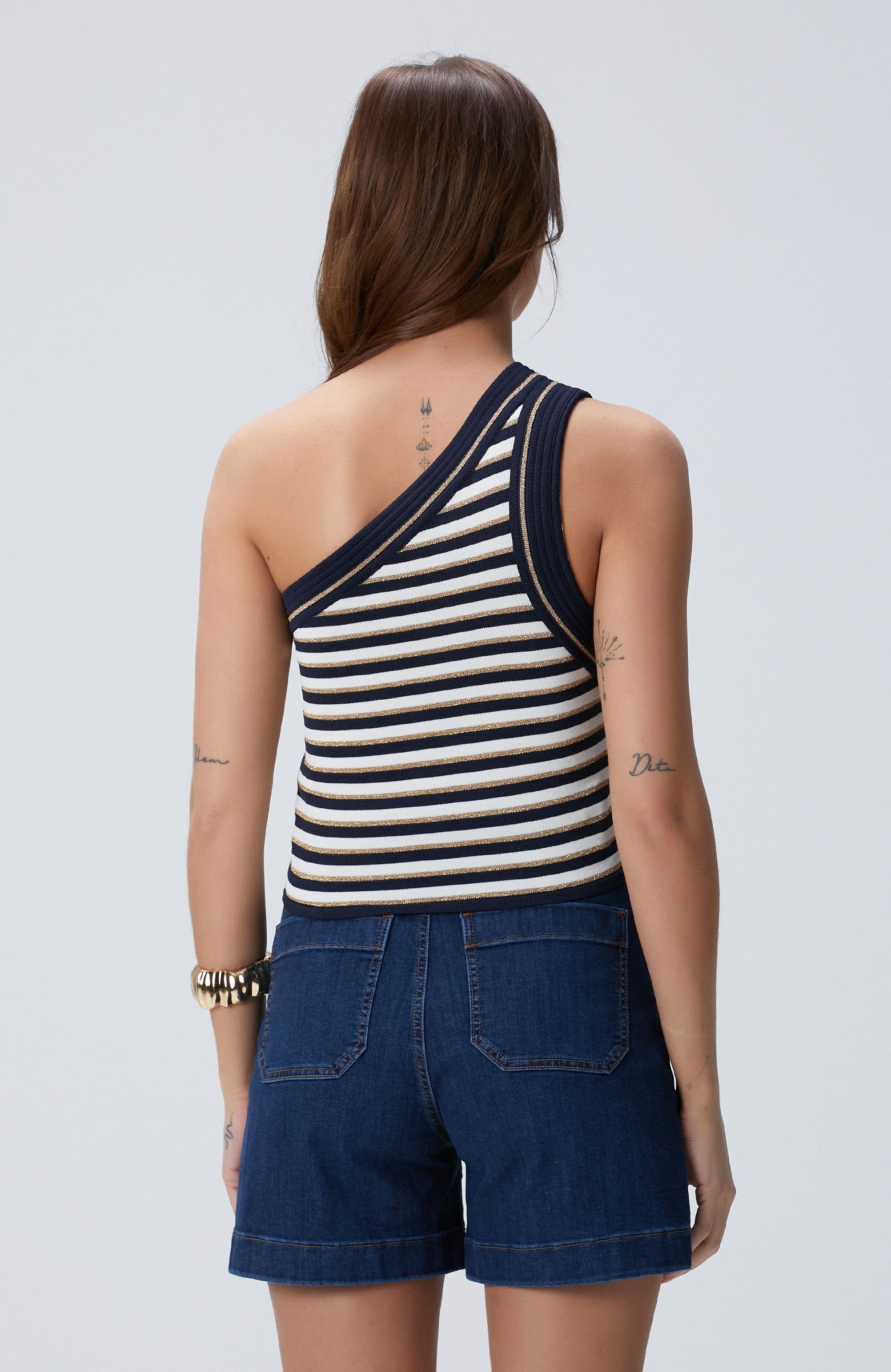 Beyaz Lacivert Tek Omuz Triko