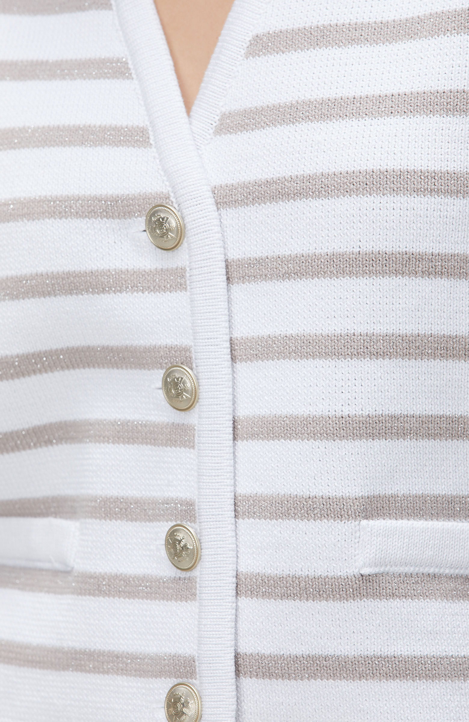 Kırık Beyaz Çizgili Triko Yelek