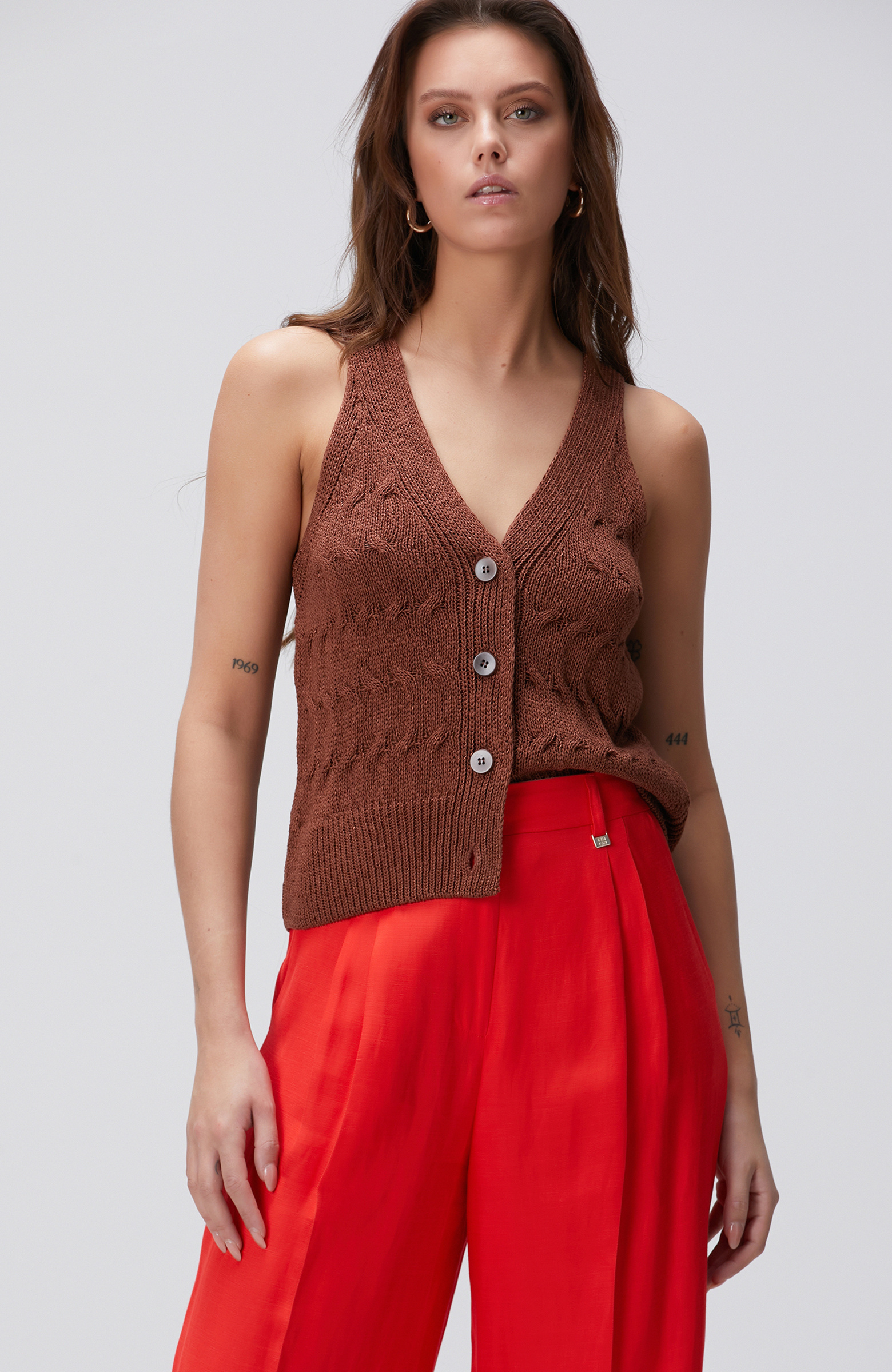 Tarçın Triko Yelek