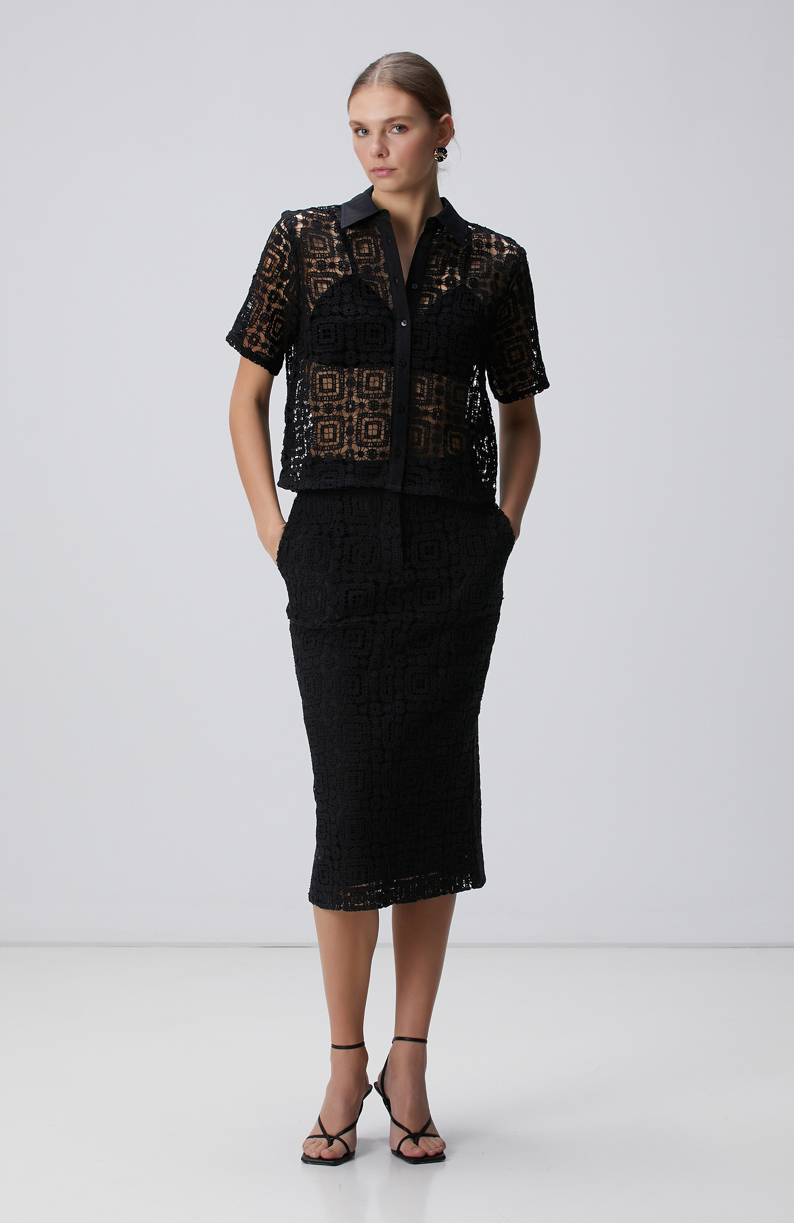 Siyah Midi Kroşe Kalem Etek