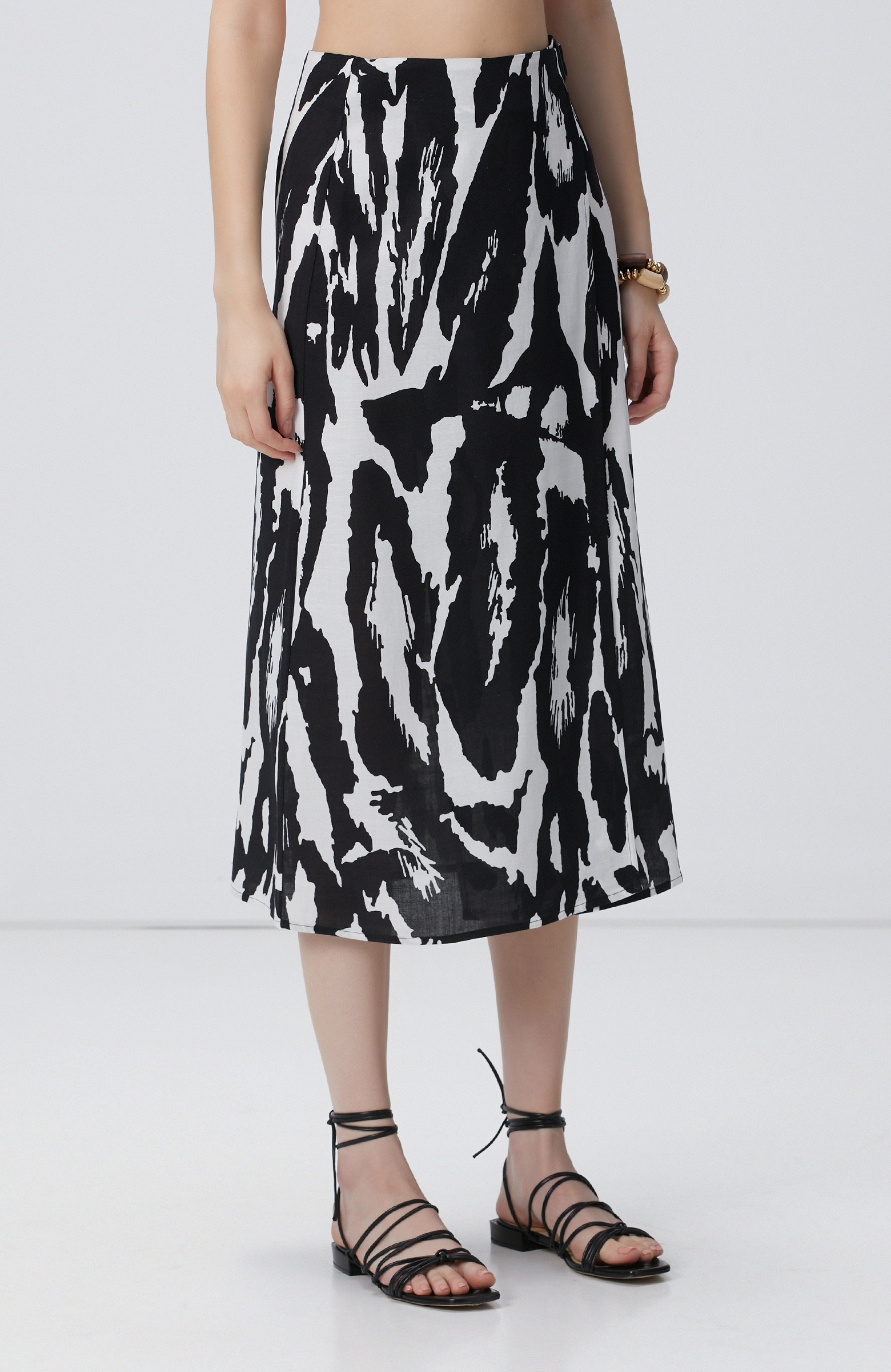 Siyah Beyaz Desenli Keten Etek