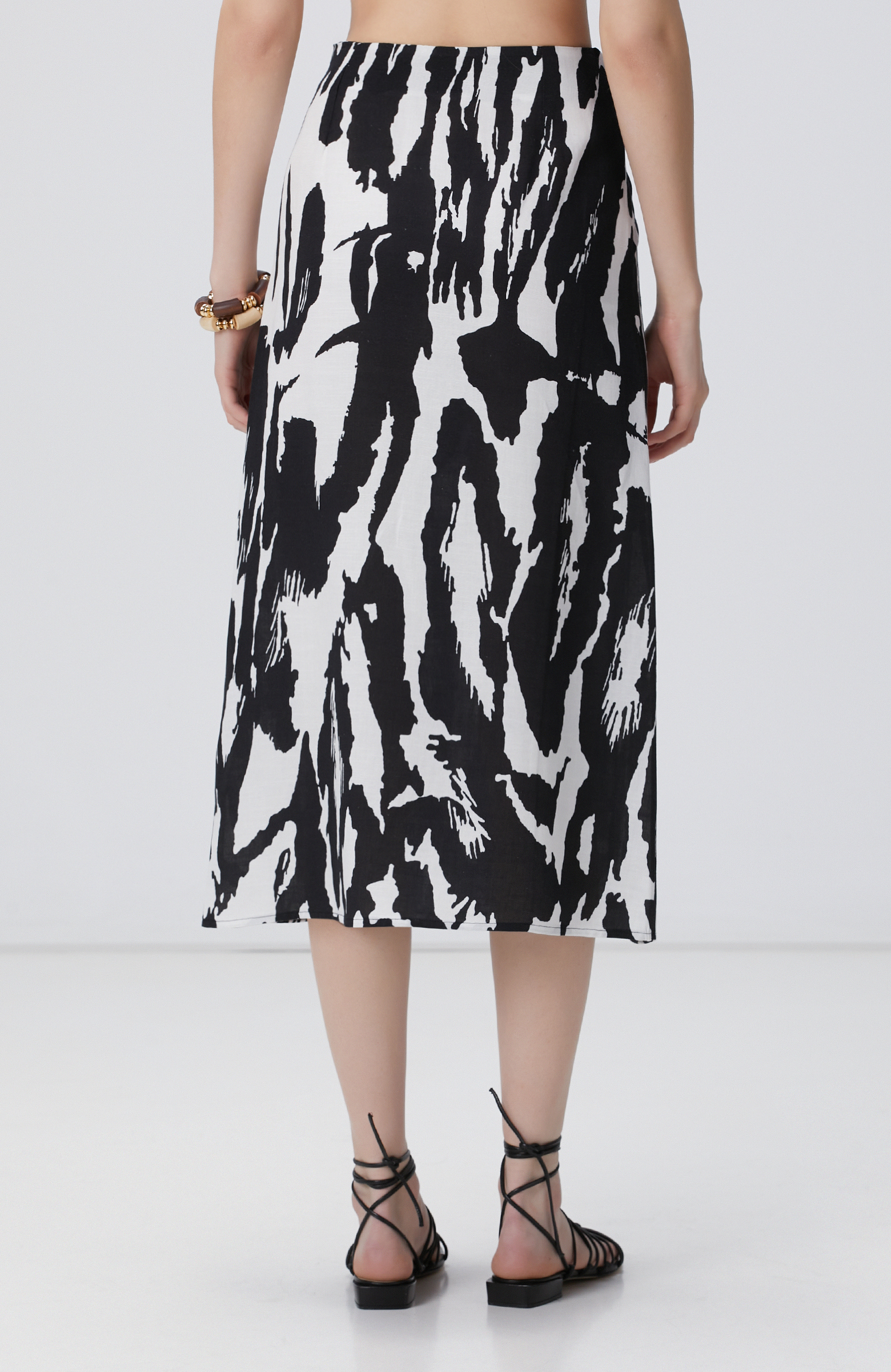 Siyah Beyaz Desenli Keten Etek