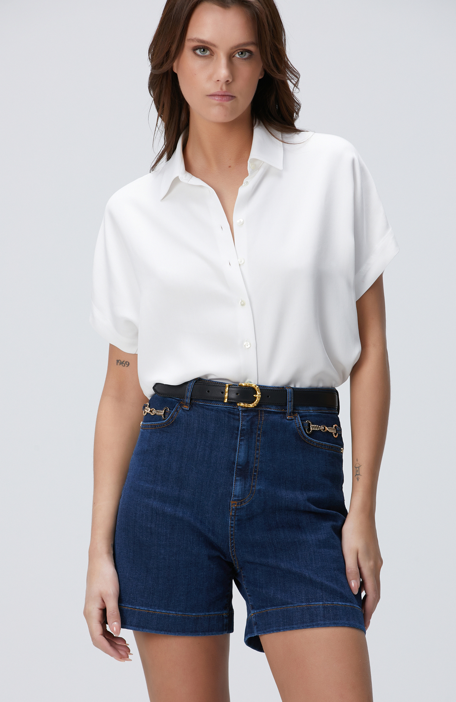 Kırık Beyaz Gömlek