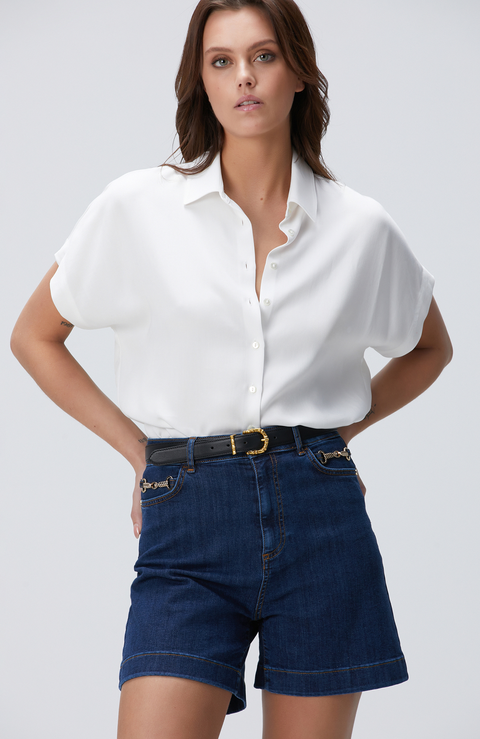 Kırık Beyaz Gömlek