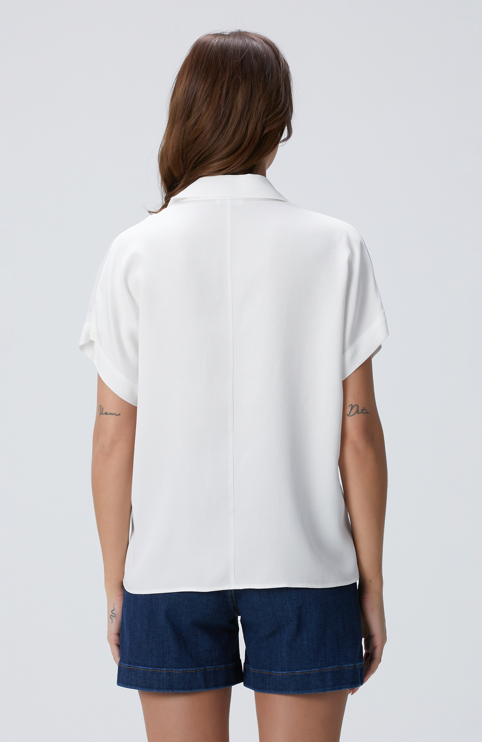 Kırık Beyaz Gömlek