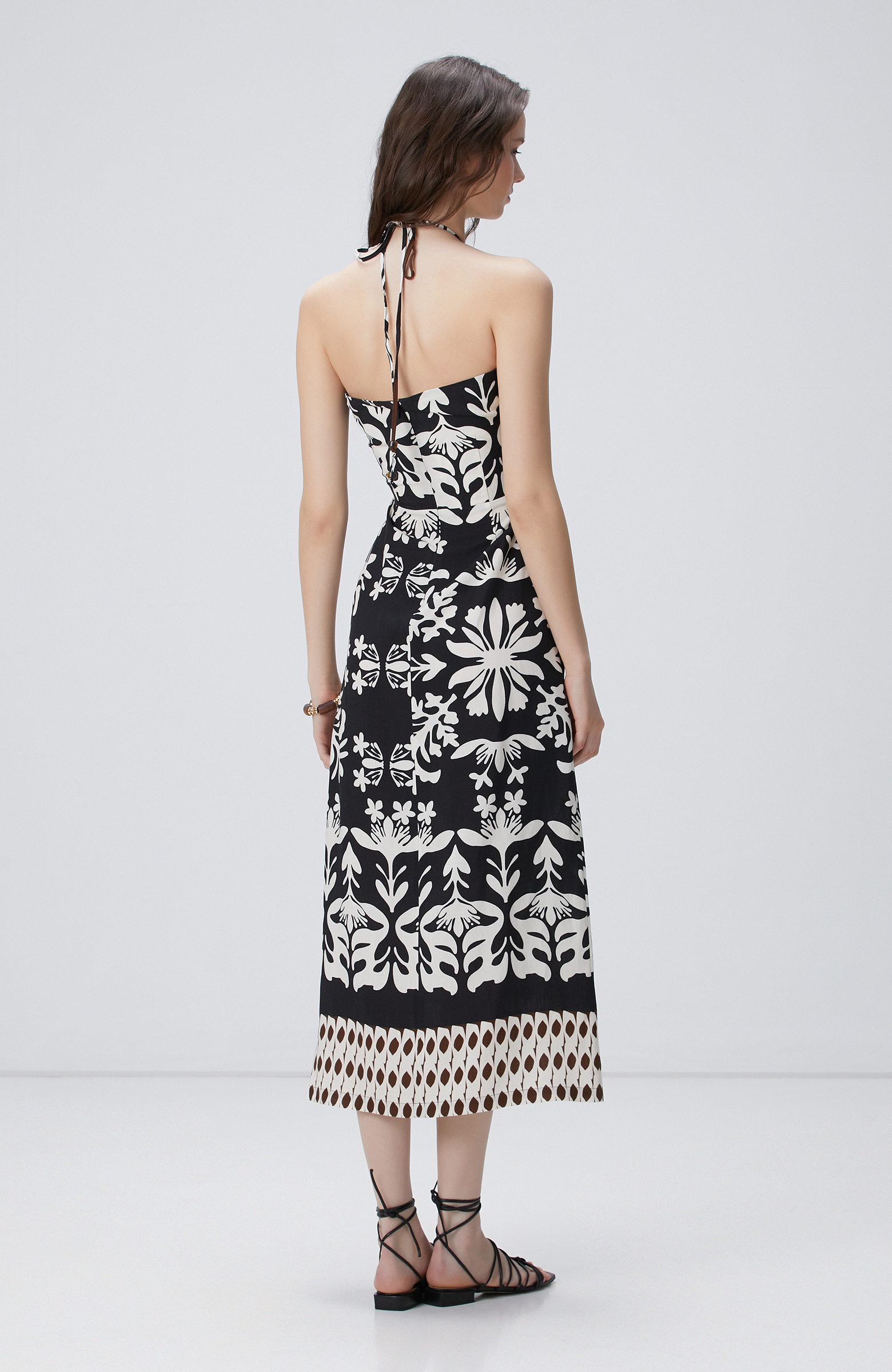 Siyah Beyaz Desenli Keten Midi Elbise