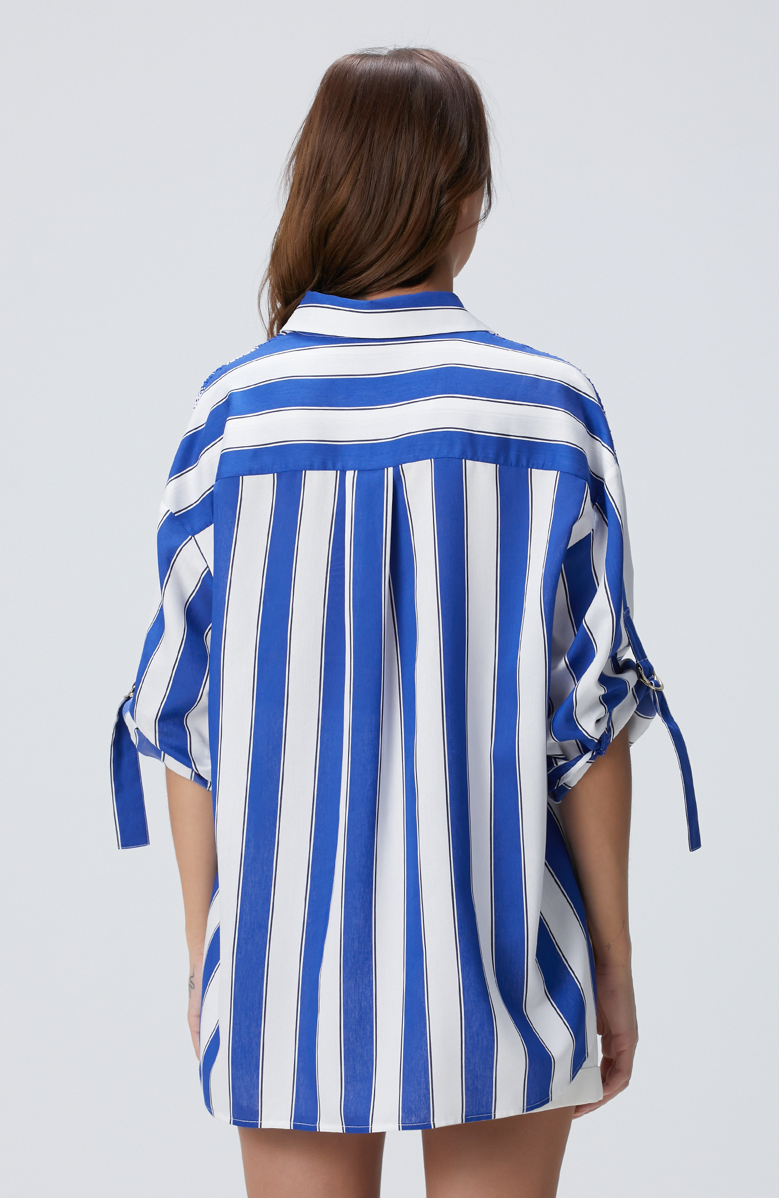 Lacivert Beyaz Çizgili Gömlek