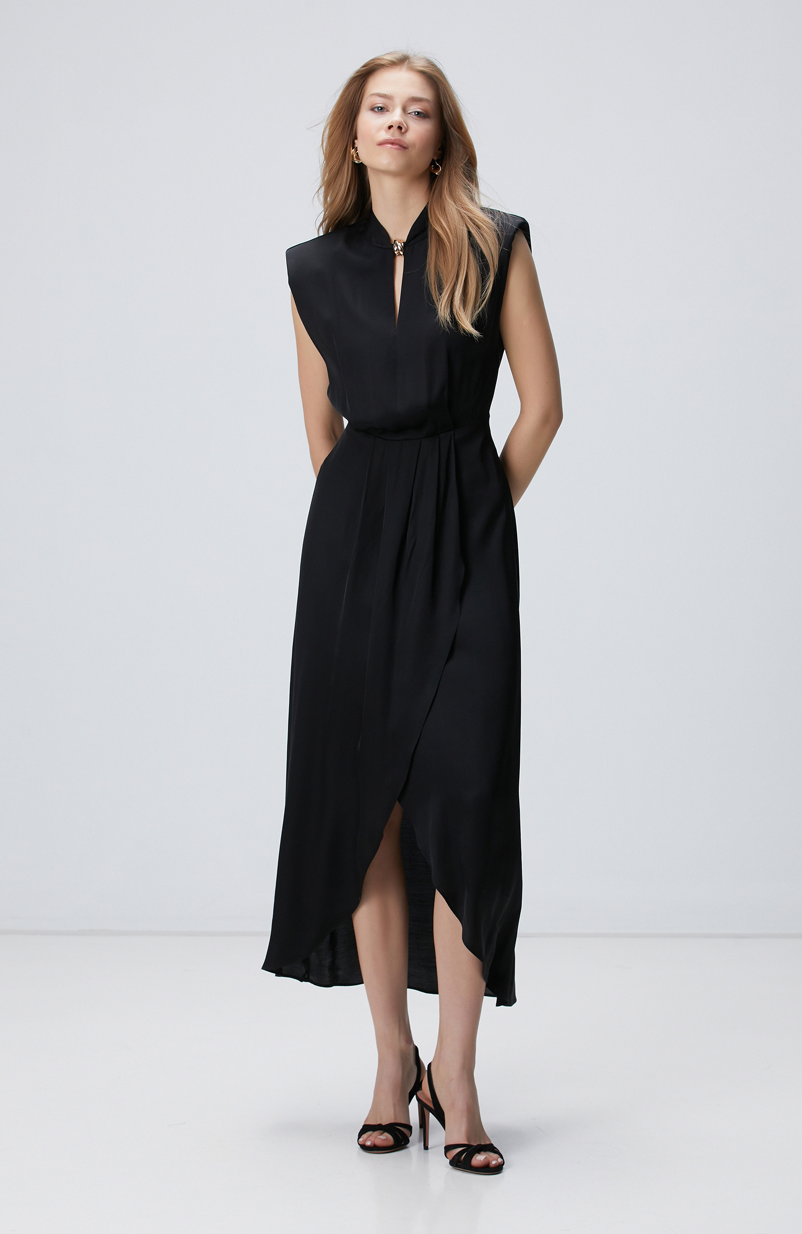 Siyah Midi Boy Elbise