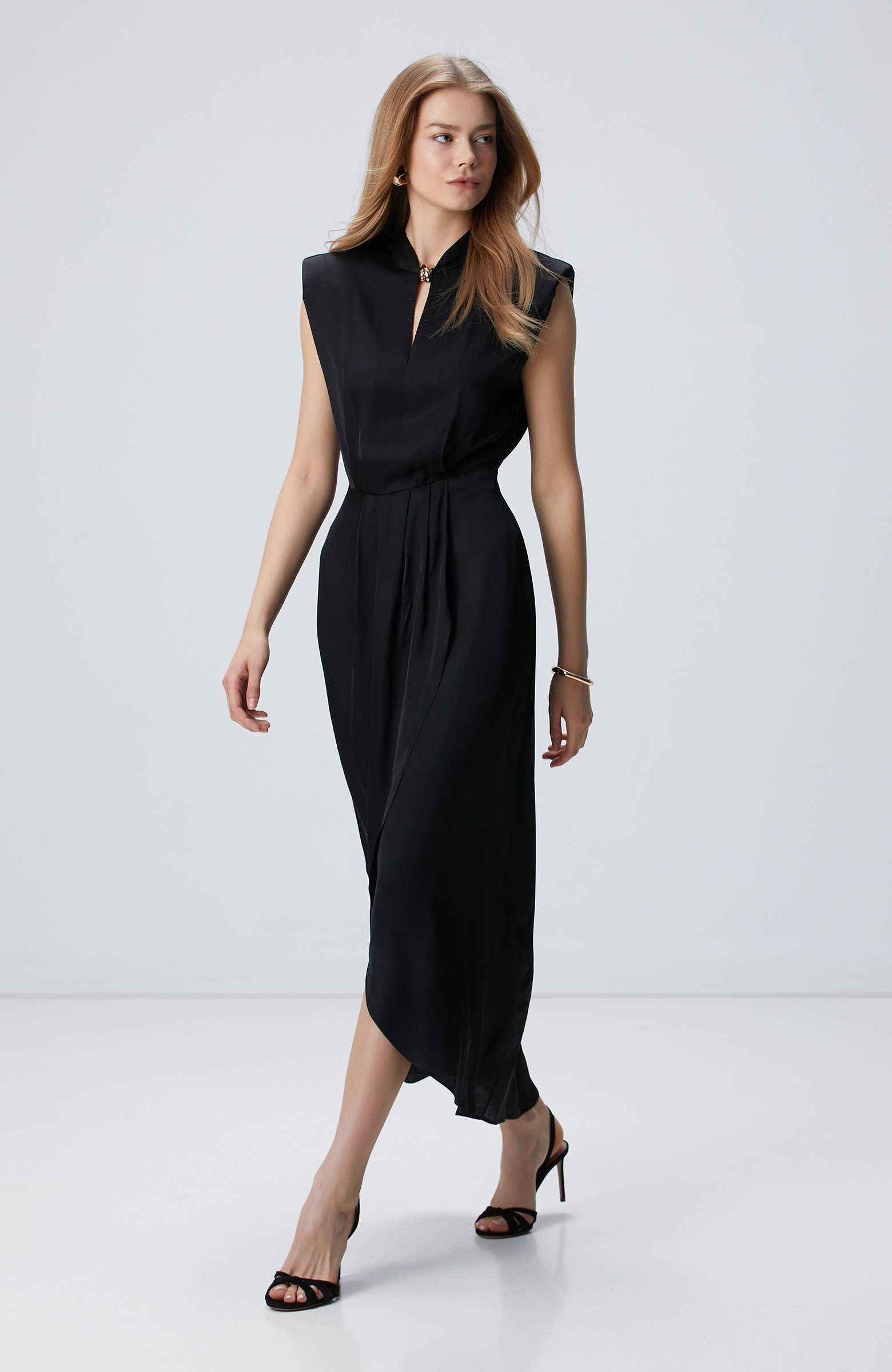 Siyah Midi Boy Elbise