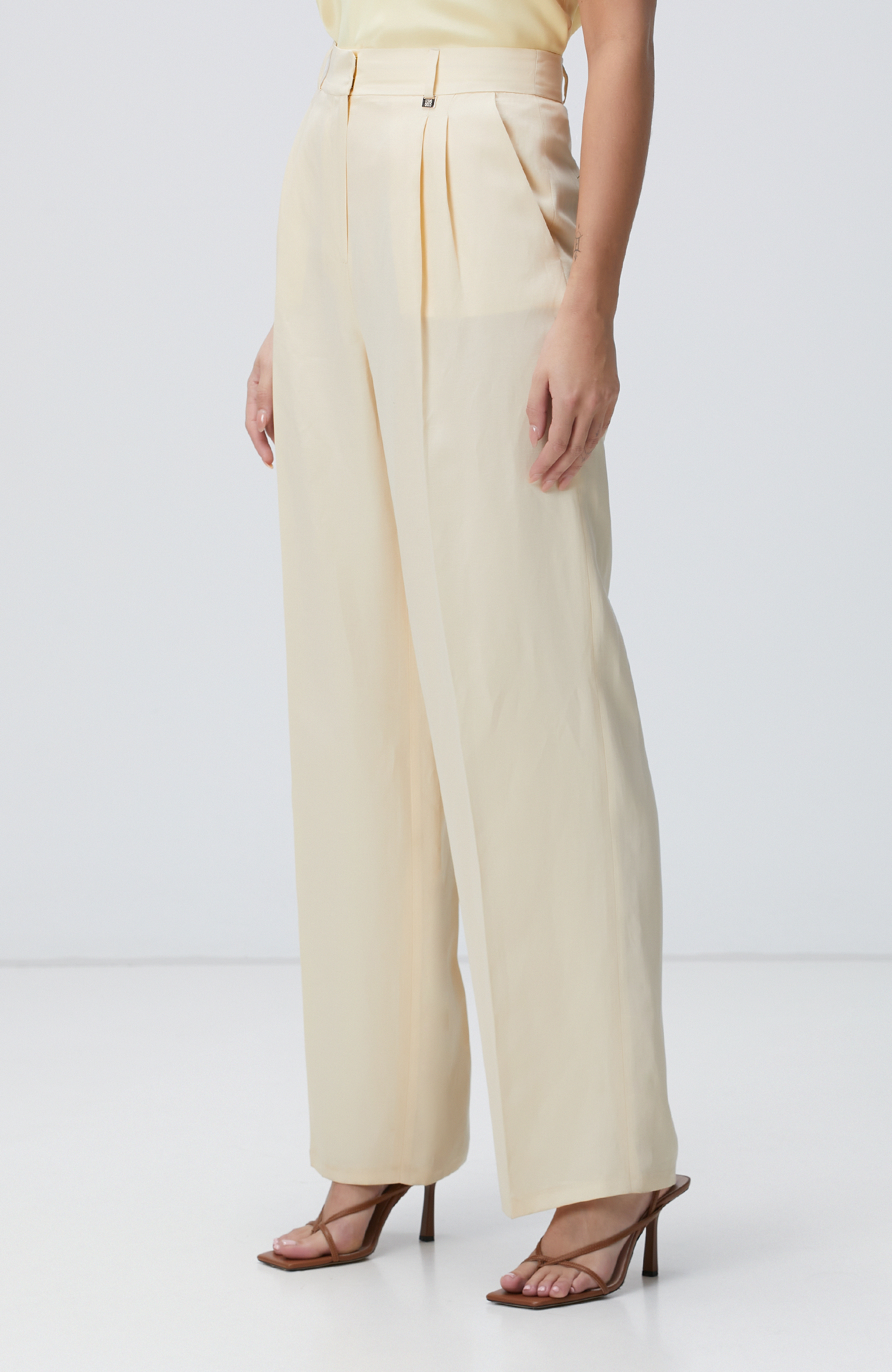 Limited Vanilya Keten Karışımlı Pantolon