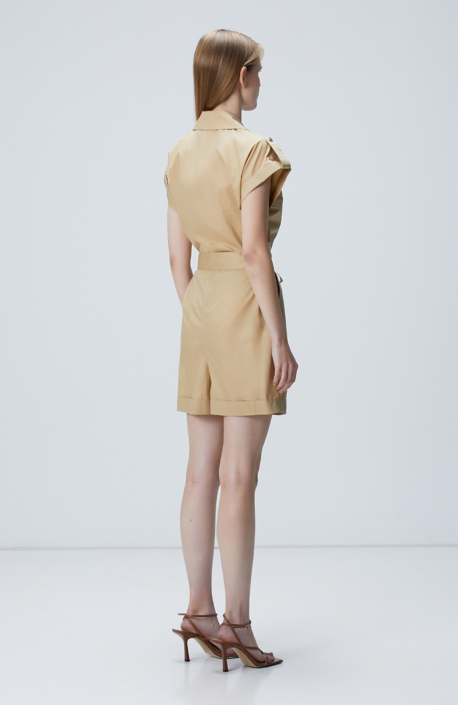 Açık Bej Kemerli Tulum