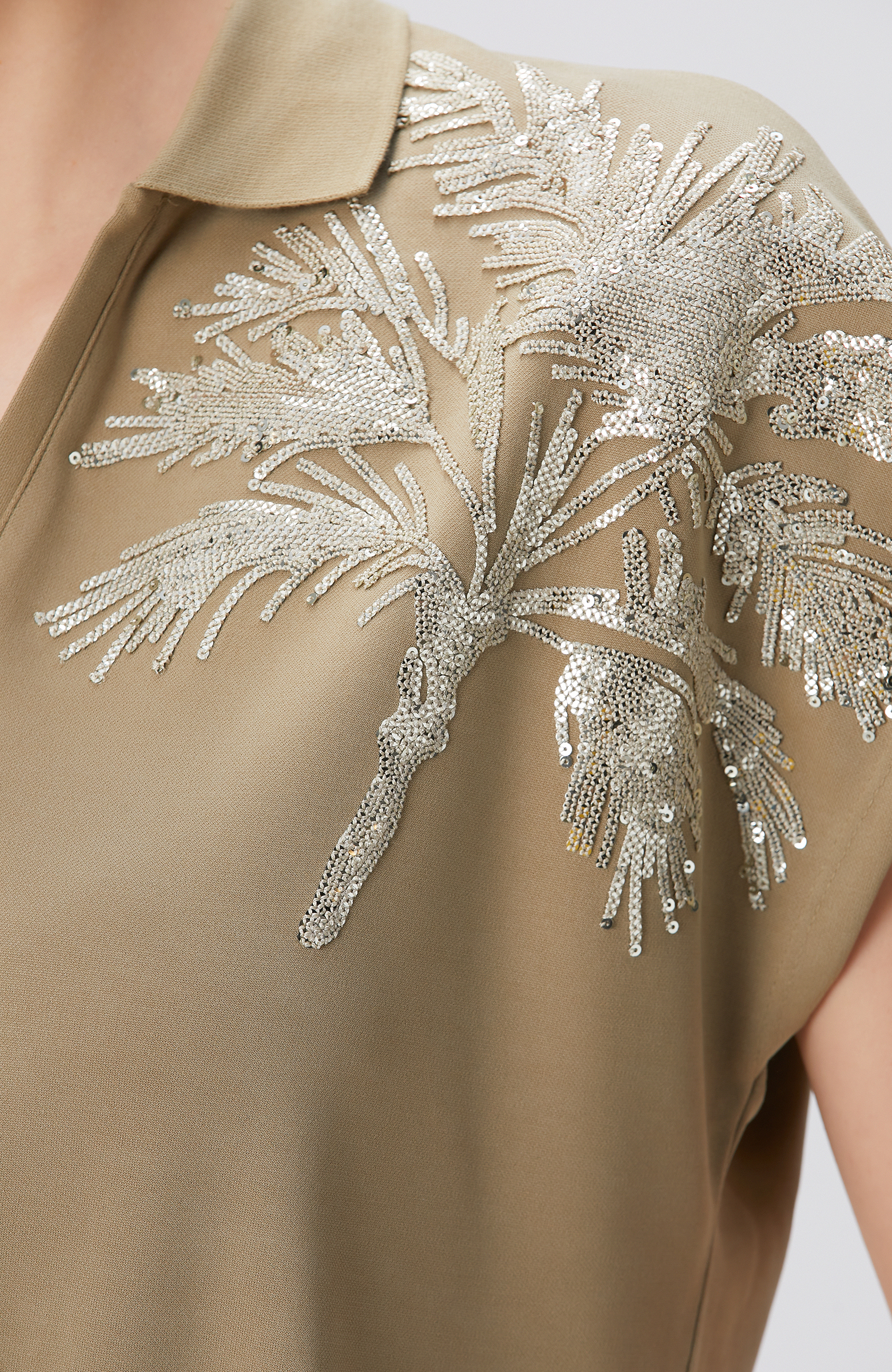 Limited Haki T-shirt