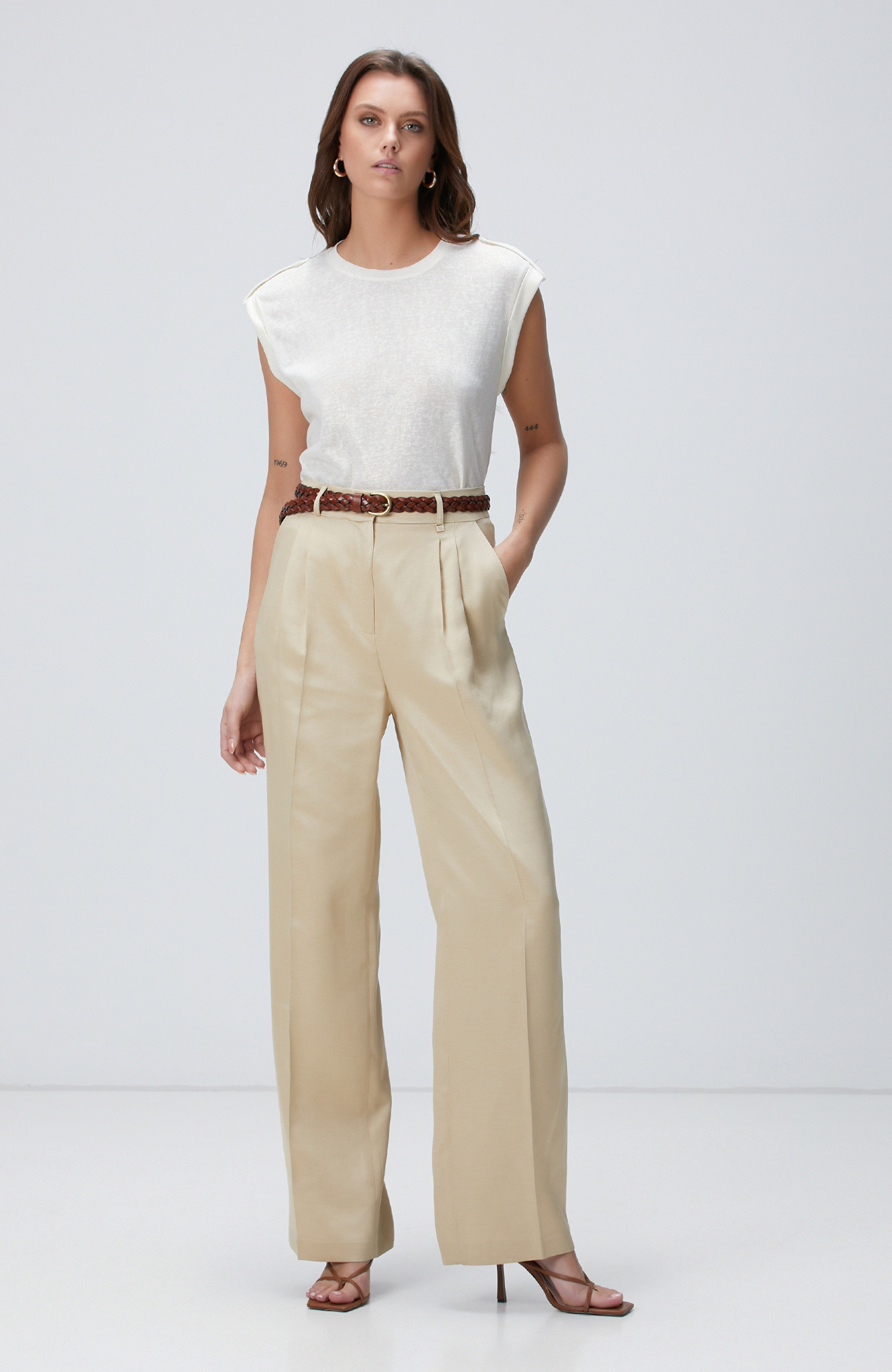 Kırık Beyaz Apoletli Baskılı T-shirt