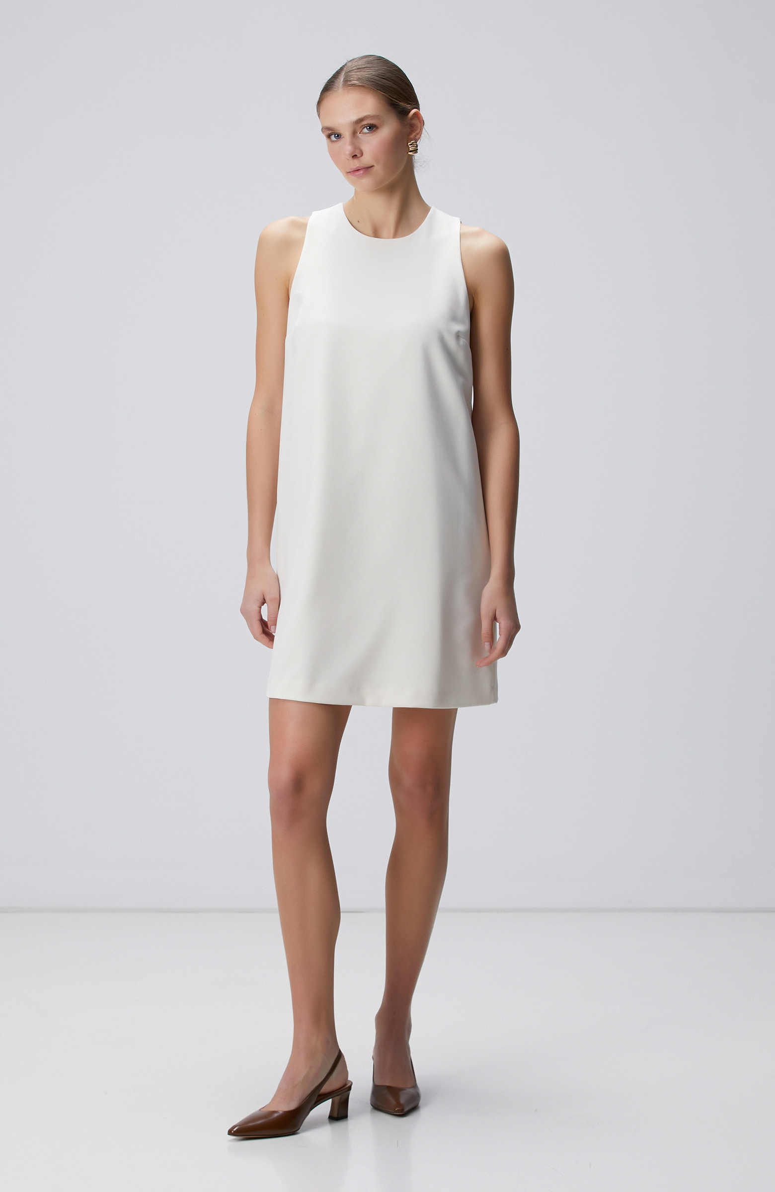 Kırık Beyaz Elbise