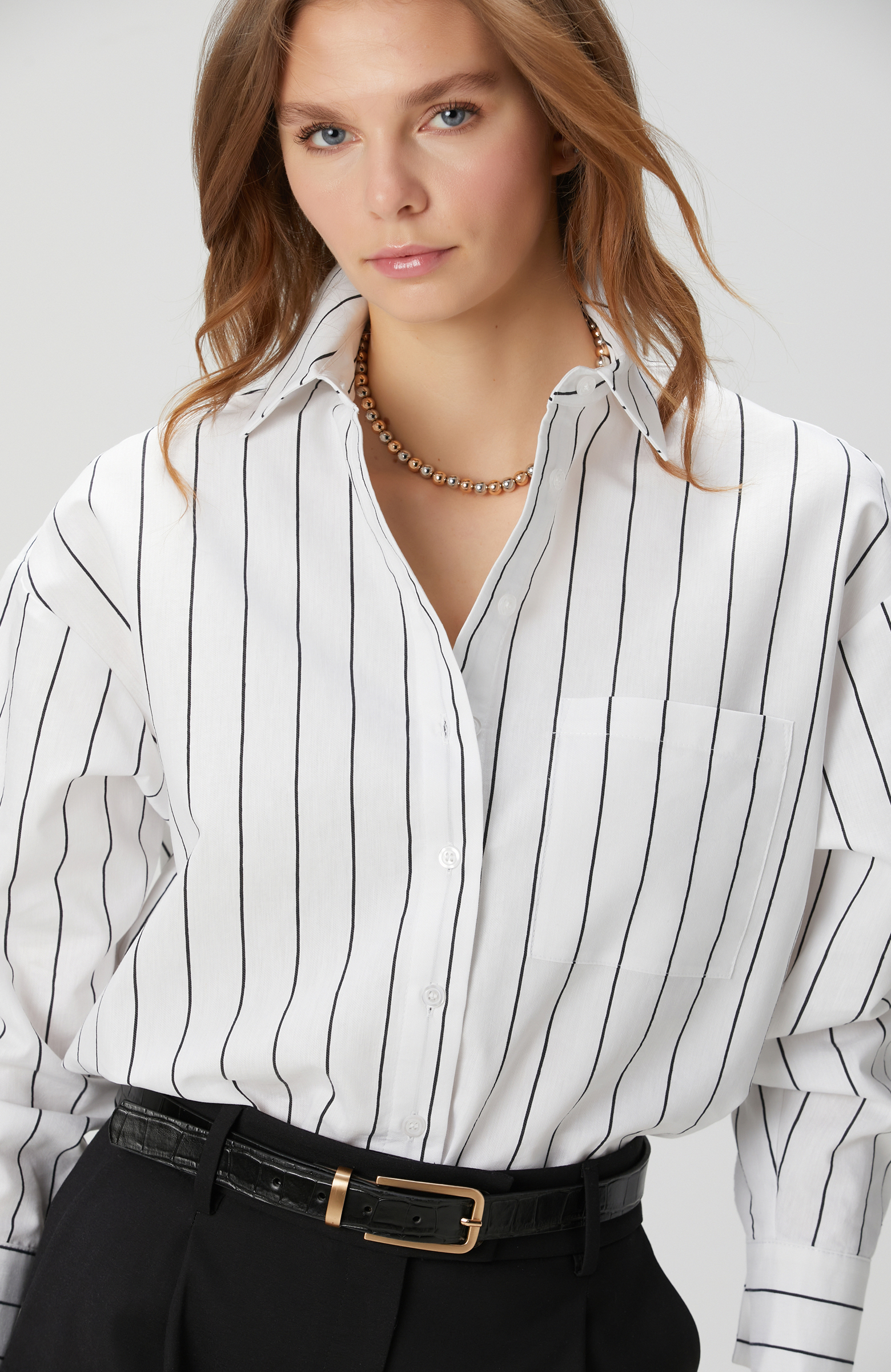 Beyaz Siyah Çizgili Keten Karışımlı Gömlek