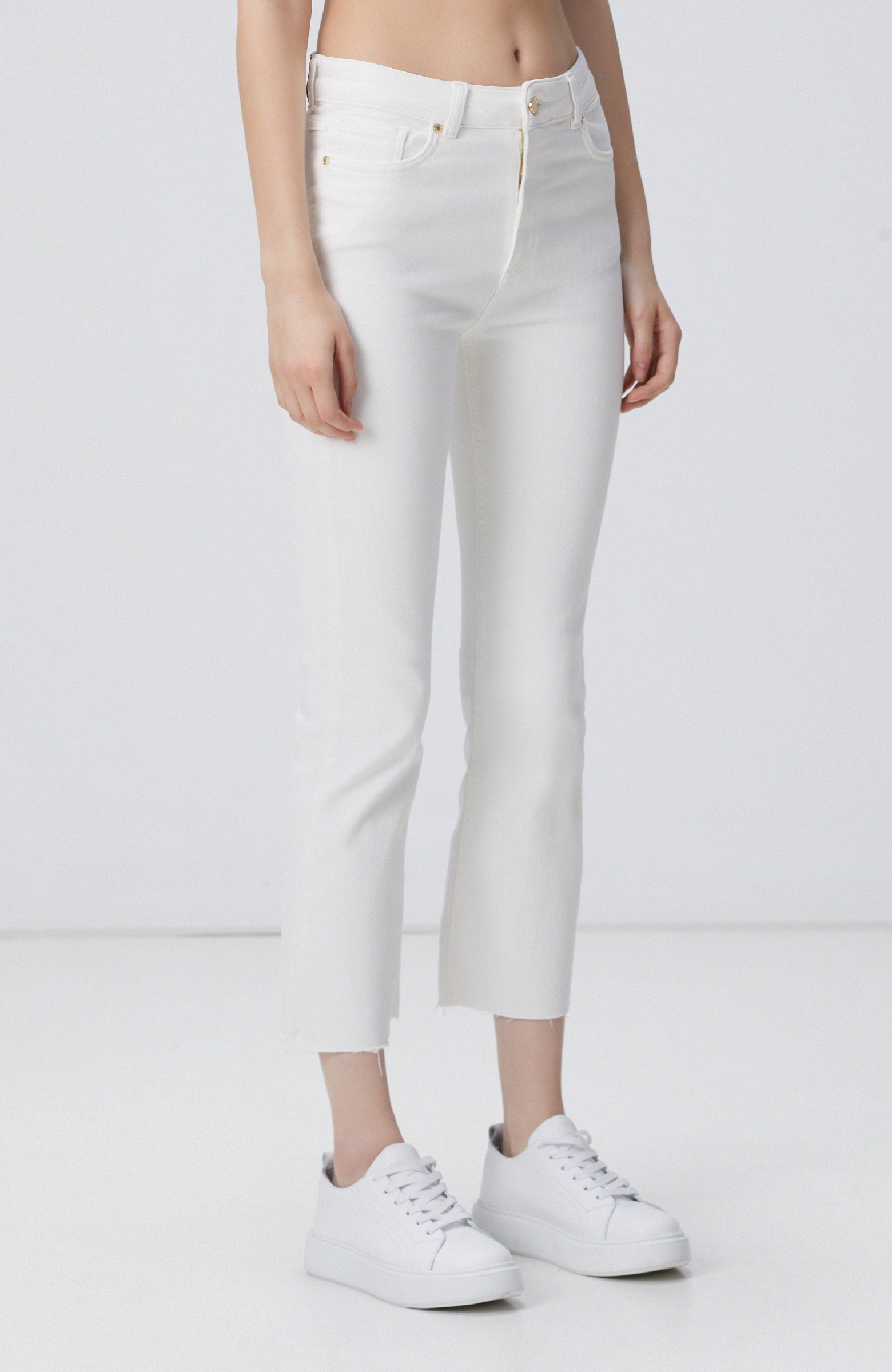 Kırık Beyaz Denim Pantolon