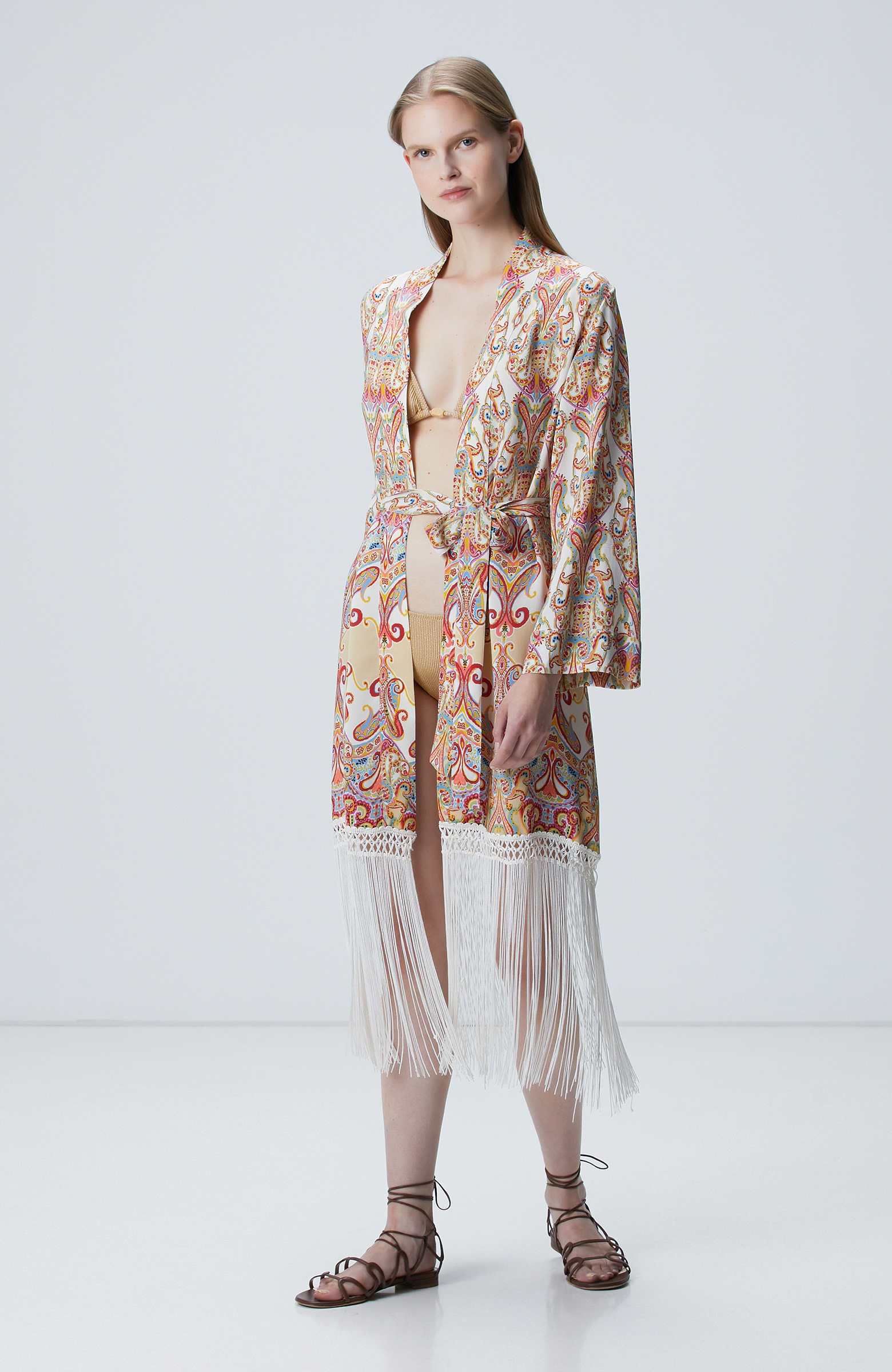 Bej Püsküllü Desenli Kaftan